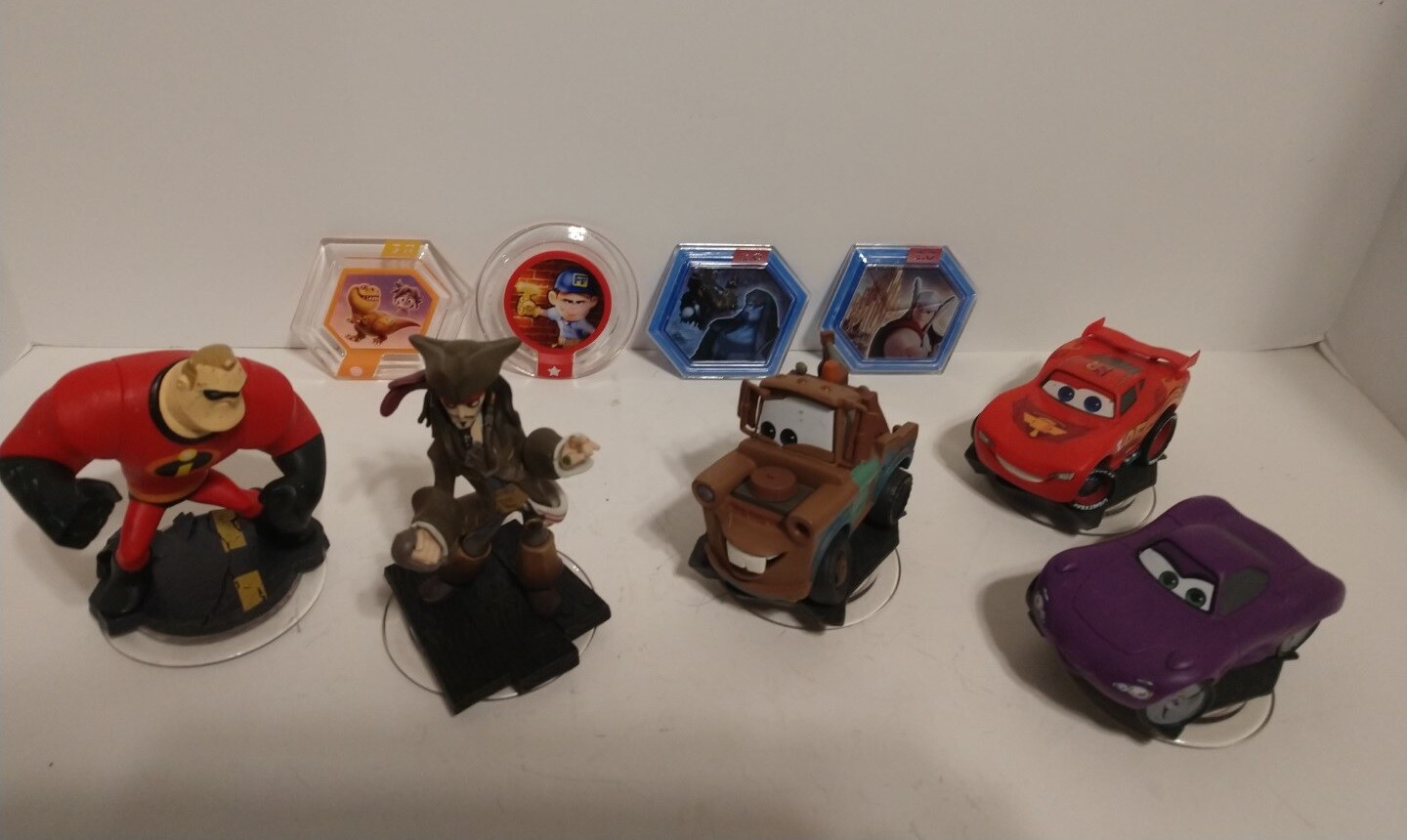 Disney INFINITY Characters & Power Discs Lot ~ 5 Figures, 4 Discs ~ Cars,Pirates