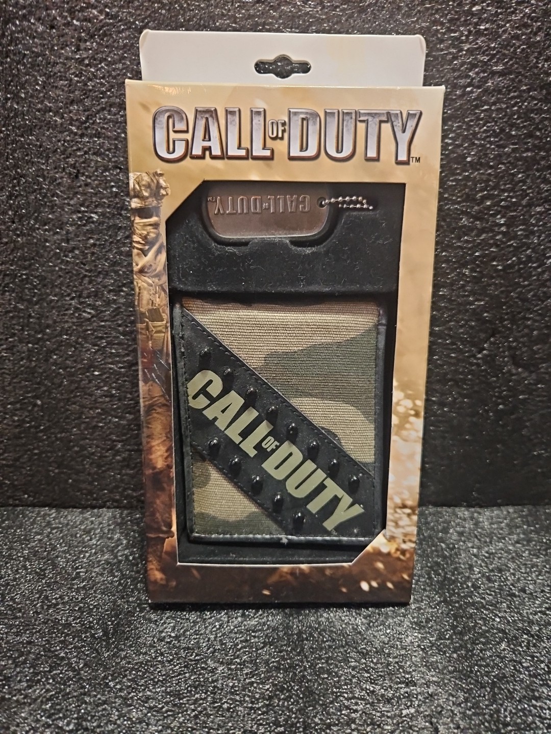 Bioworld 2010 Call Of Duty Wallet With Dog Tag Brand New In Box Never Opened