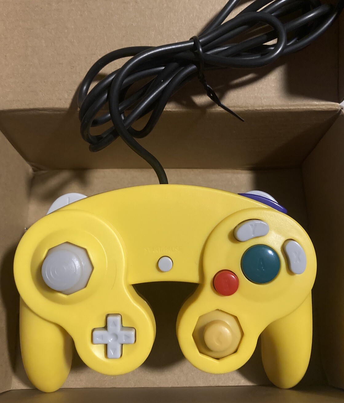 Nintendo GameCube Controller – Yellow/Clear Yellow