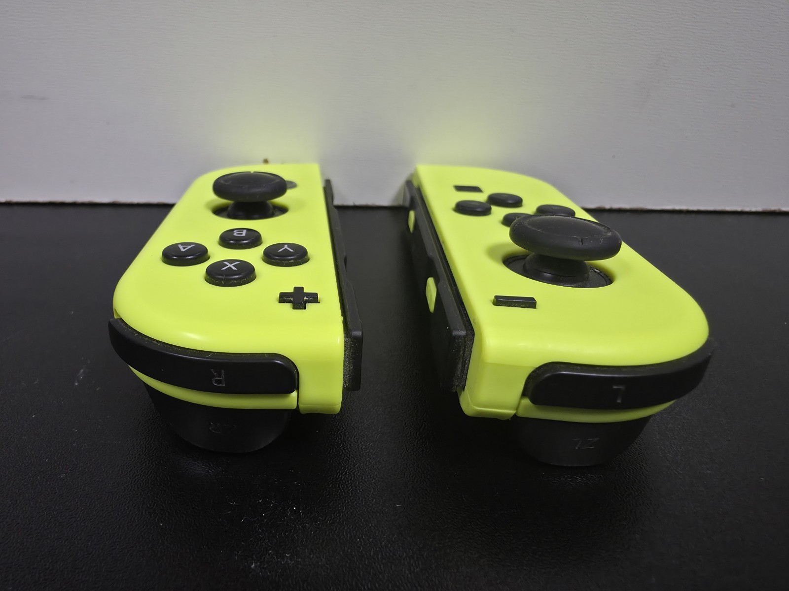 Nintendo Switch Console Tablet & Joycons Only Model: XAW USED/UNTESTED