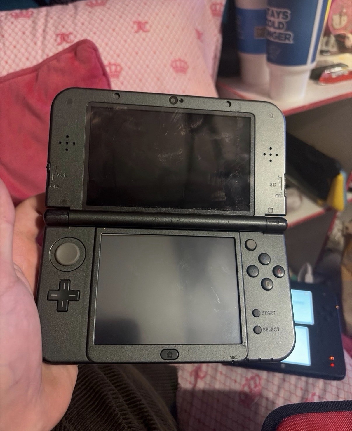 New 3DS XL Black Pokémon Solgaleo/Lunala Edition, and gray new 3ds xl