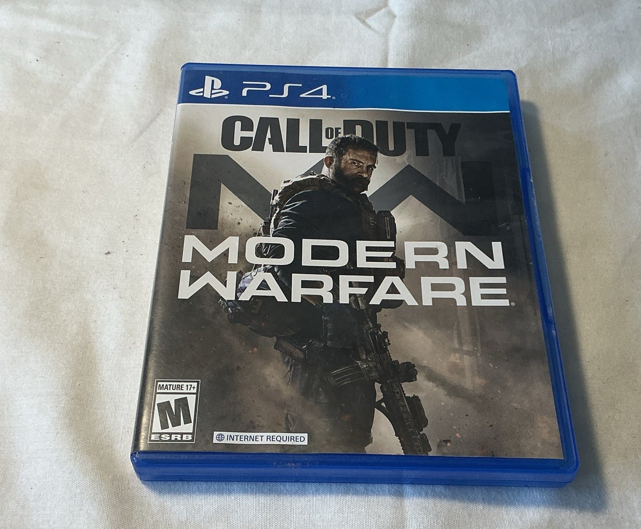 4 Play Station 4 Video Games.madden 20,modern Warfair,naruto Storm ,mind Craft.