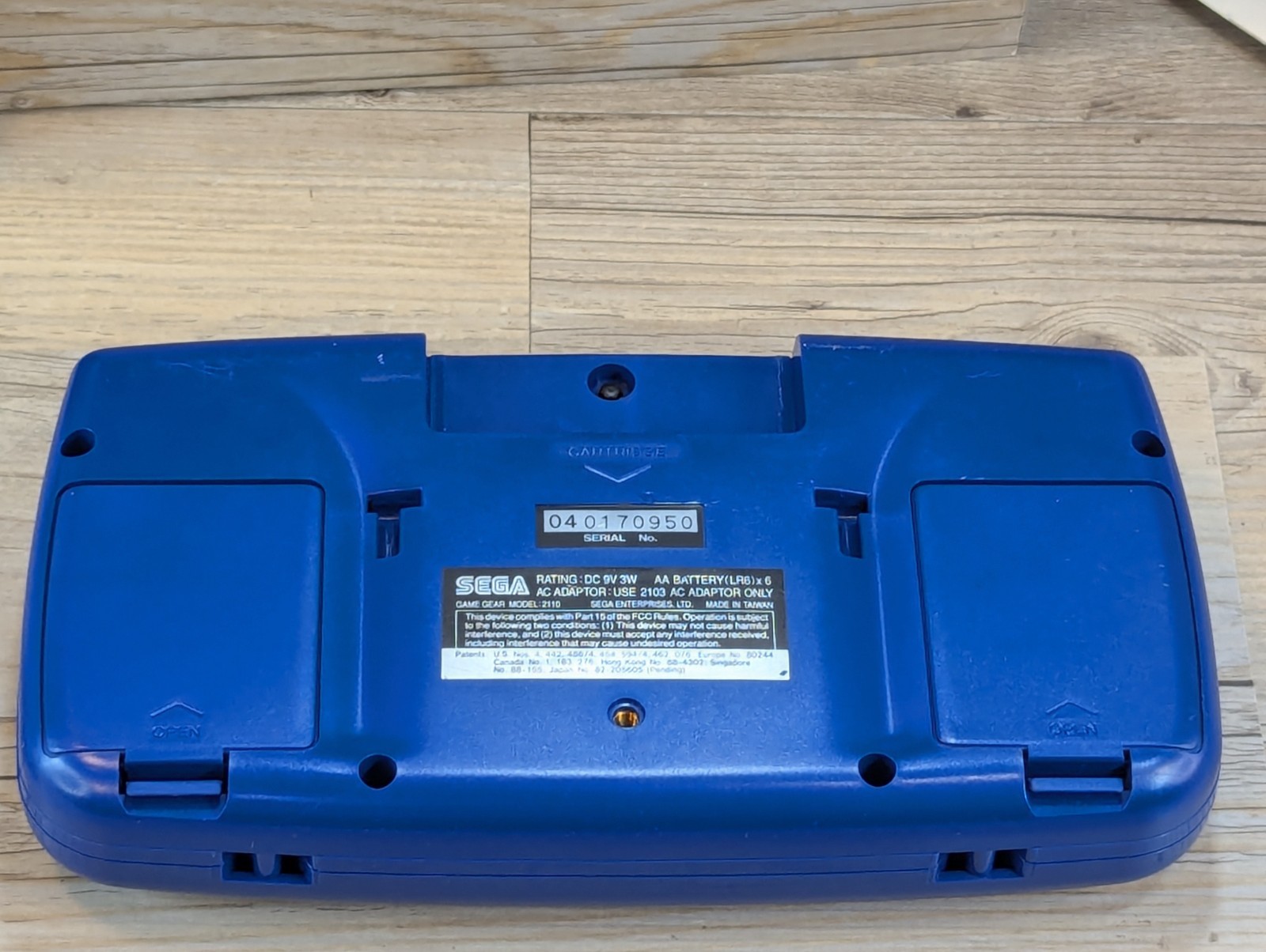 Sega Game Gear 2110 Blue W/ World Series Baseball Manual Inserts & Case See Desc