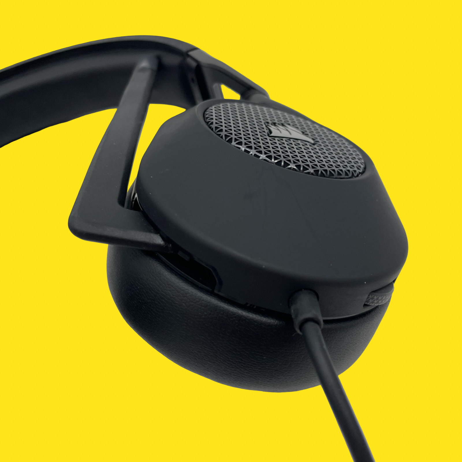 CORSAIR HS65 SURROUND Wired Gaming Headset Black #2491 z65/167 (VH)