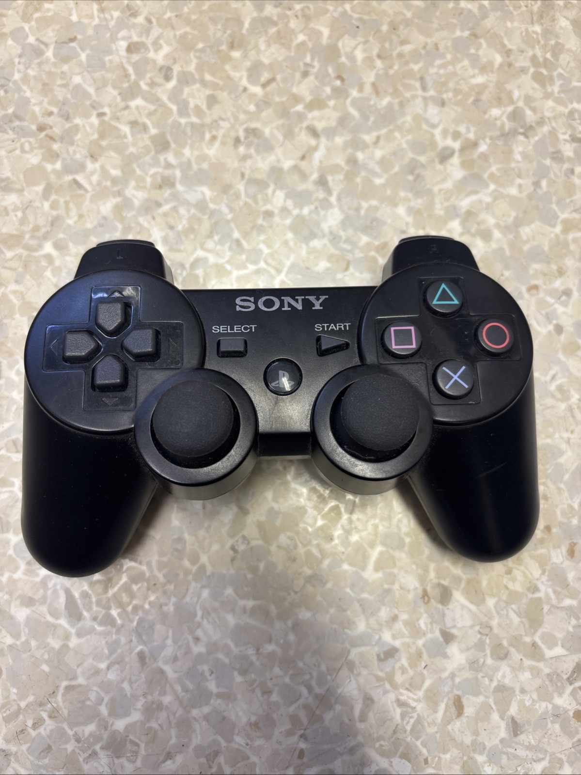 PlayStation 3 Slim CECH-2001A – 250GB – Excellent Condition + 2 CONTROLLERS