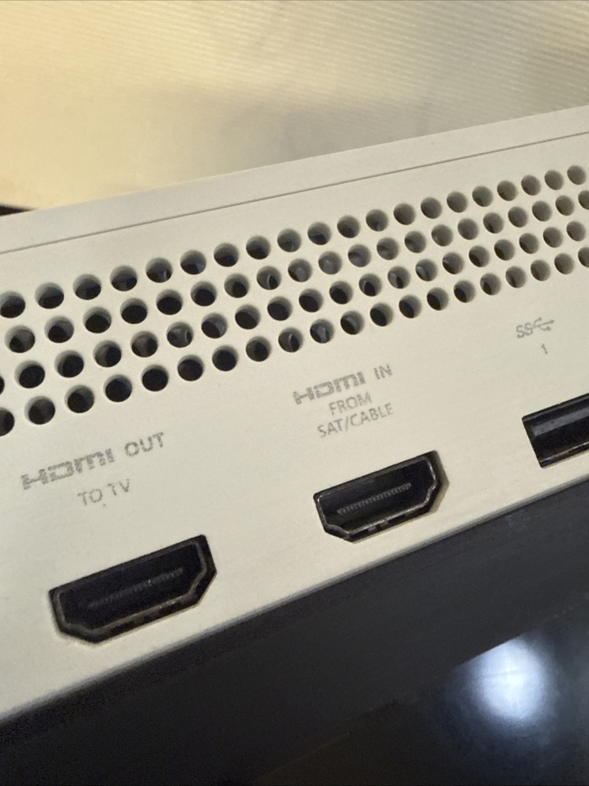Microsoft Xbox One S Tested – No Power Cord