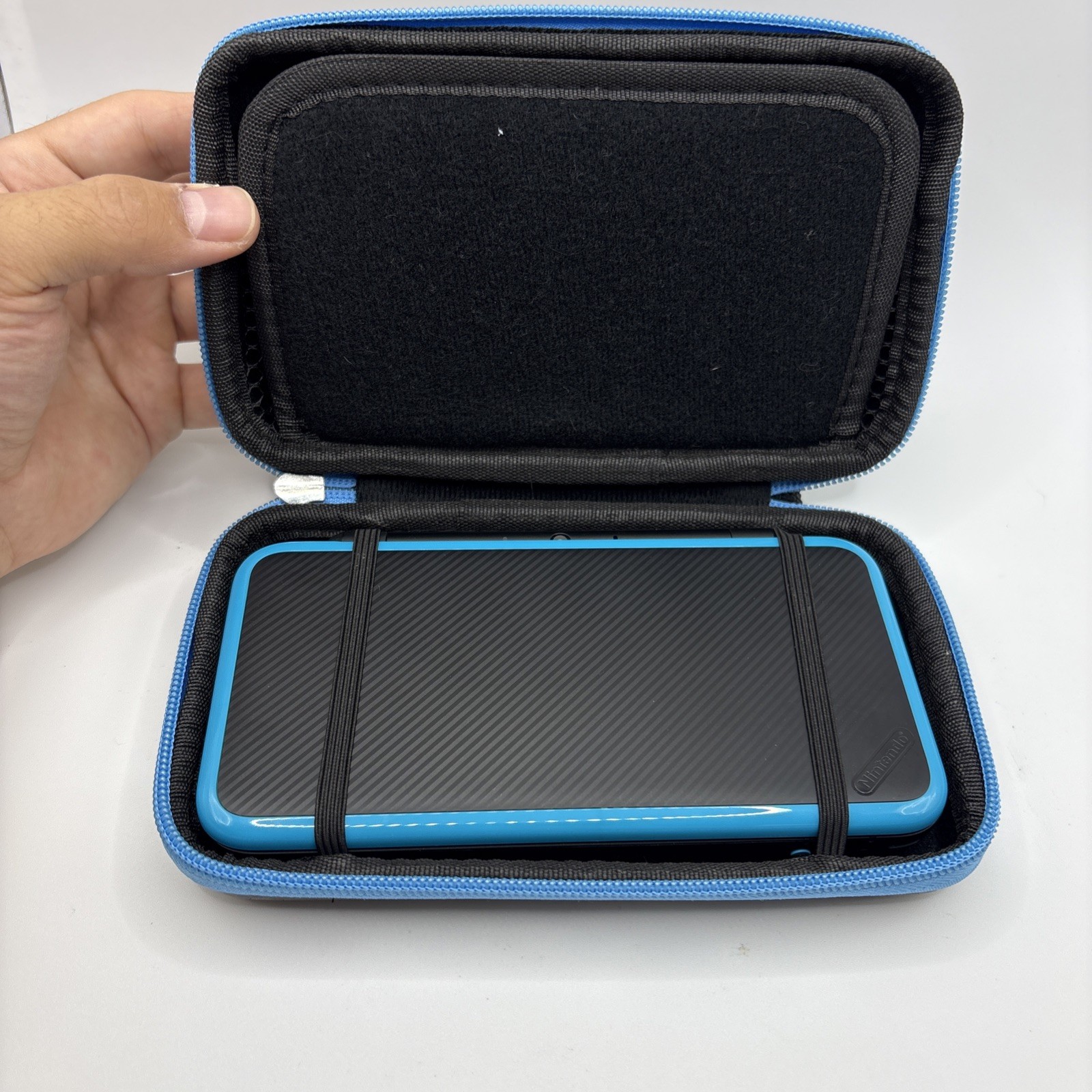 Nintendo 2DS XL Console – Black/Turquoise – Bundle W/ Charger / Case / Game