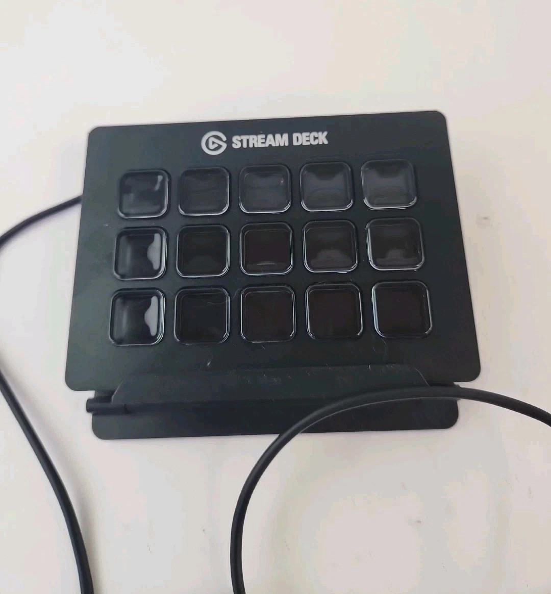 Elgato Stream Deck Live Content Creation Controller – Black, 15 Keys w/ Stand