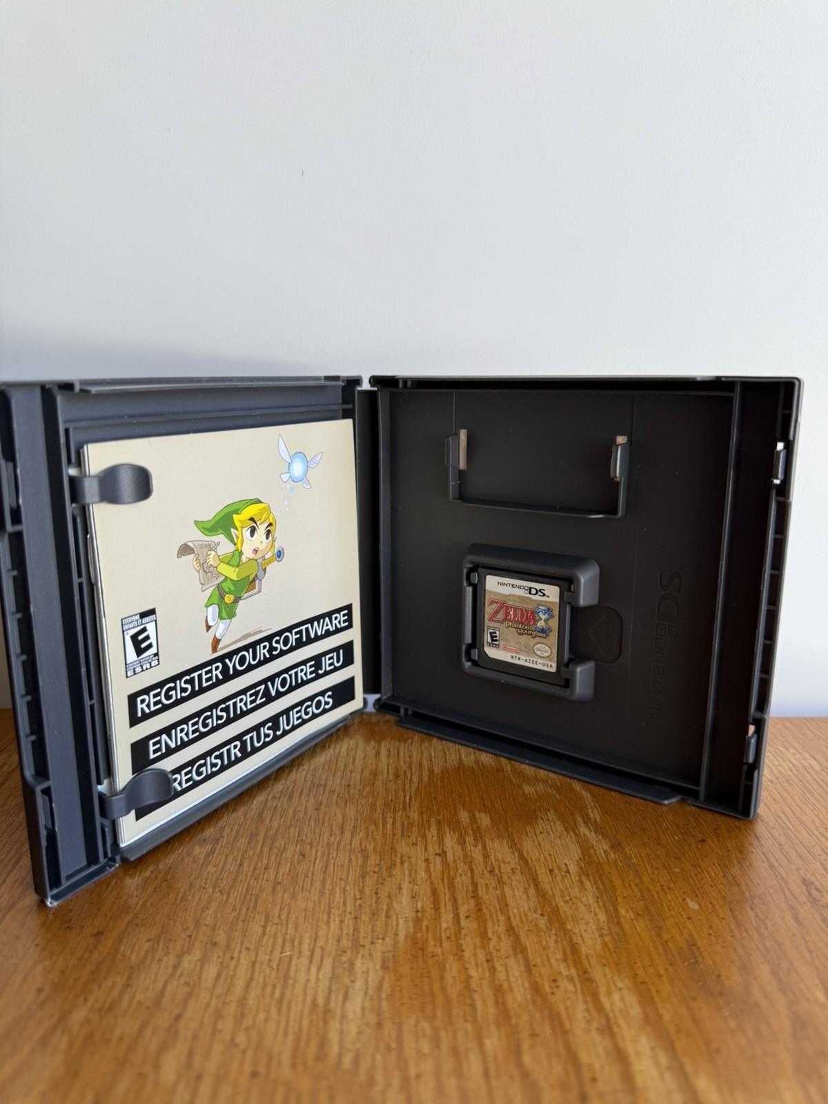 The Legend of Zelda Phantom Hourglass – Nintendo DS Game, Case, and inserts