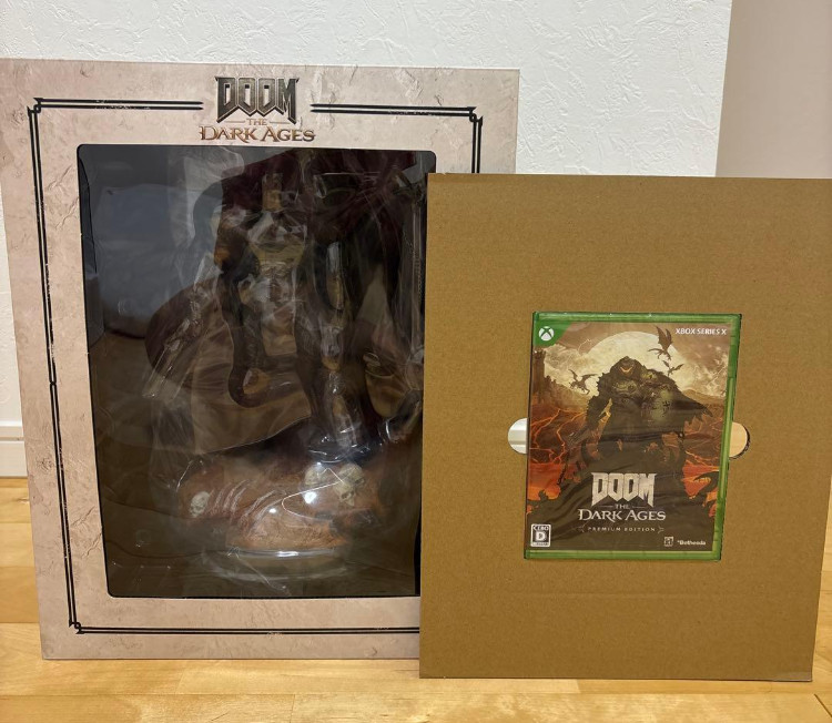 DOOM The Dark Ages Collector’s Bundle Xbox Series X 12″ Doom Slayer Statue Japan