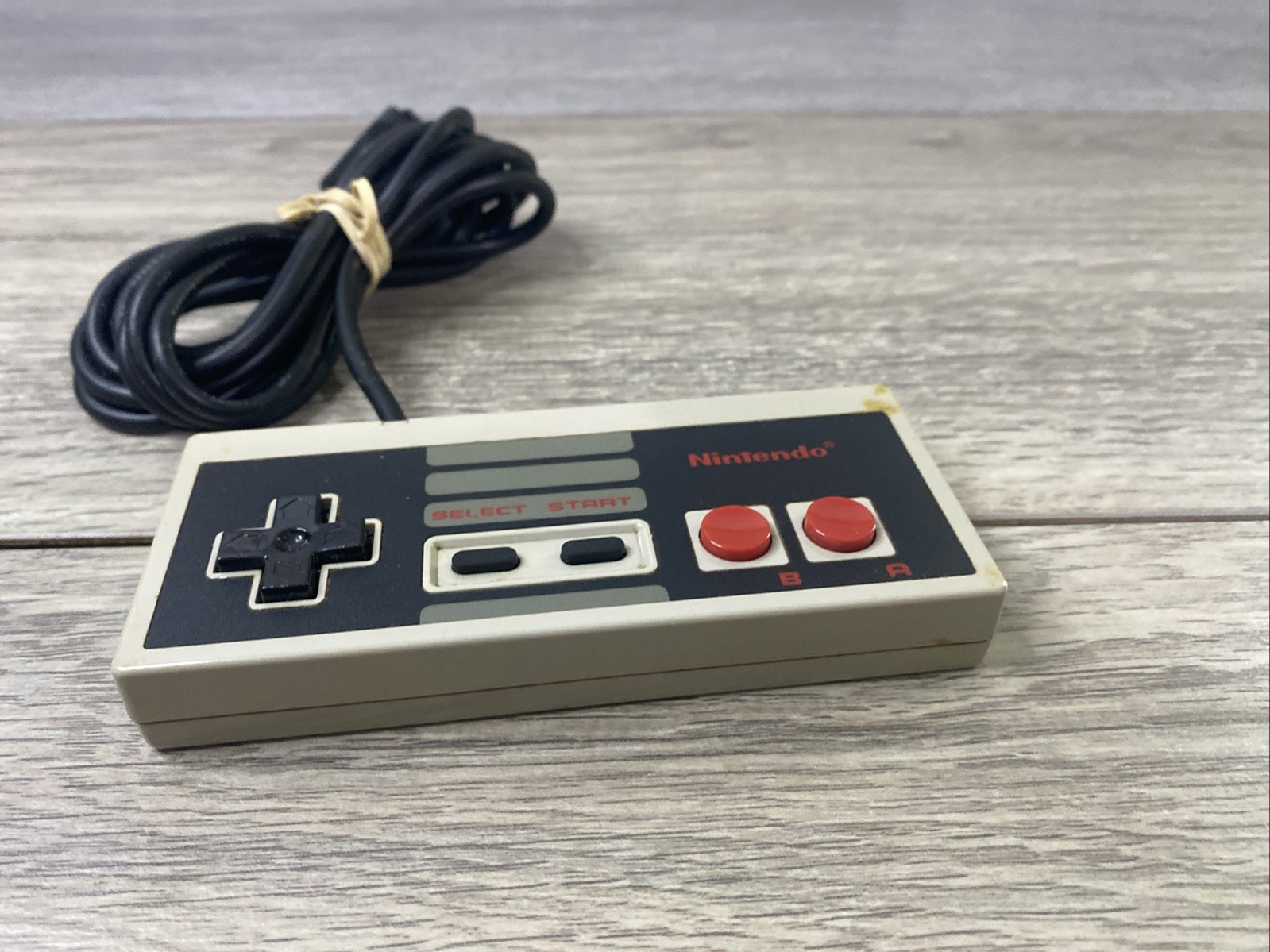 Nintendo NES Classic Edition Controller – Gray (CLV-202)