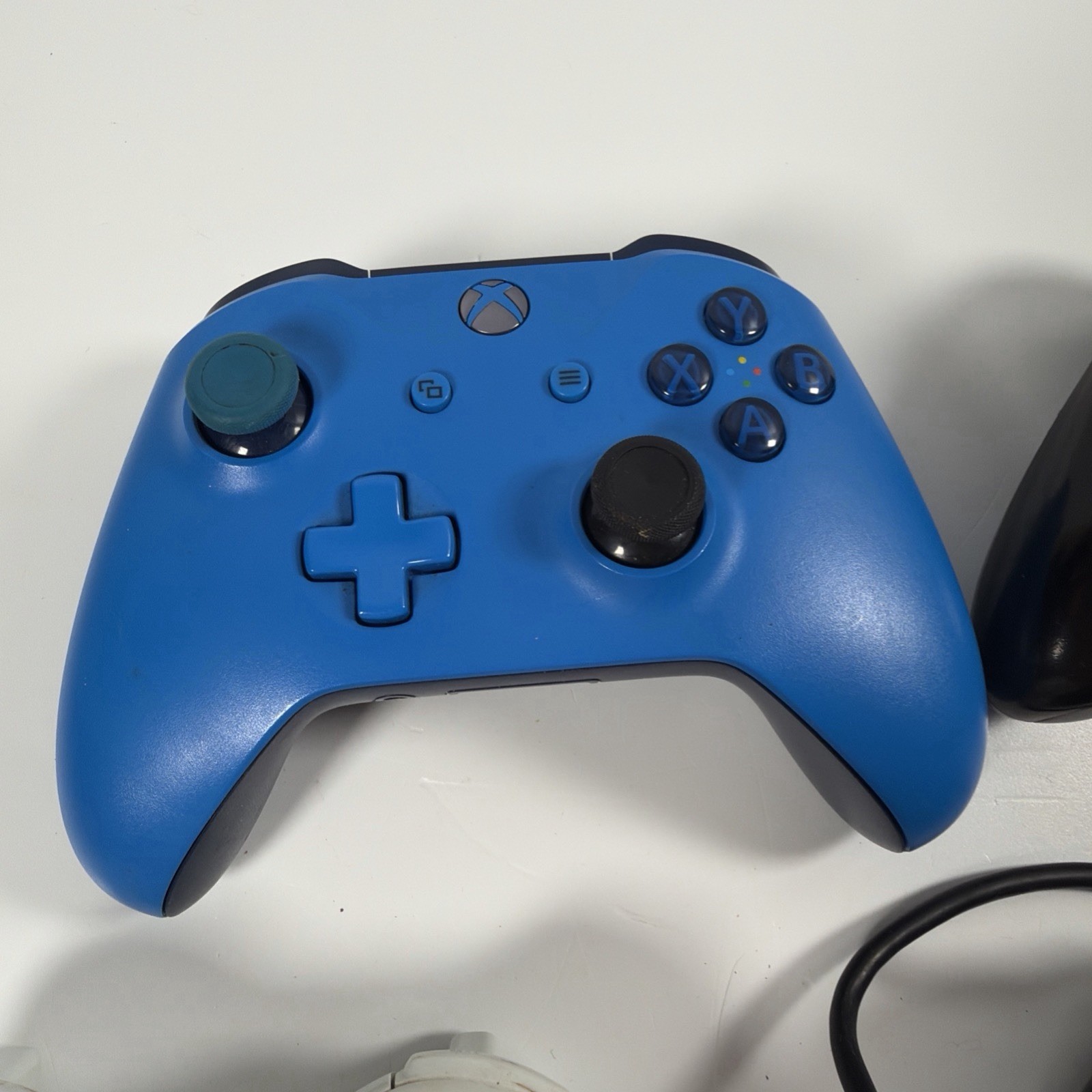 Microsoft Xbox, 360, Xbox One Wireless Controllers And Wired Lot Of 4 Untested