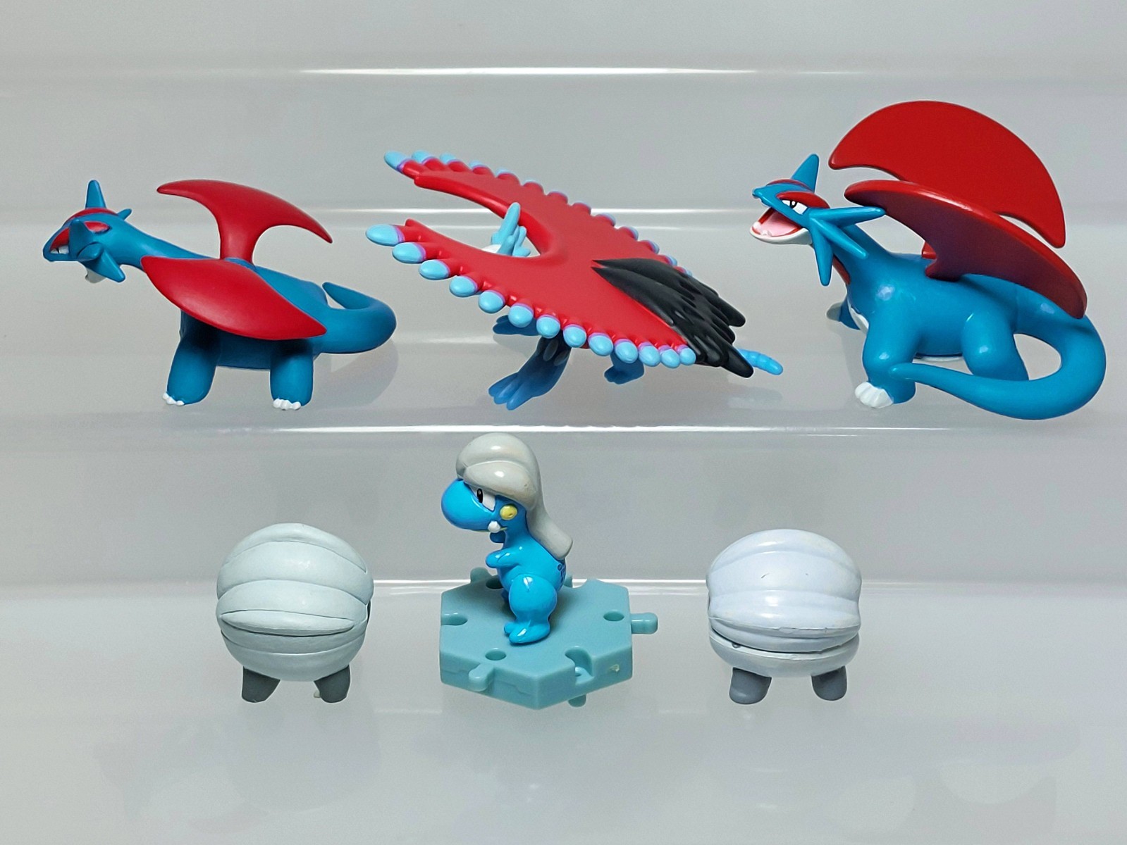 Salamence Shelgon Bagon Roaring Moon Pokemon Figure Takara Tomy Bandai 0.8-1.4in