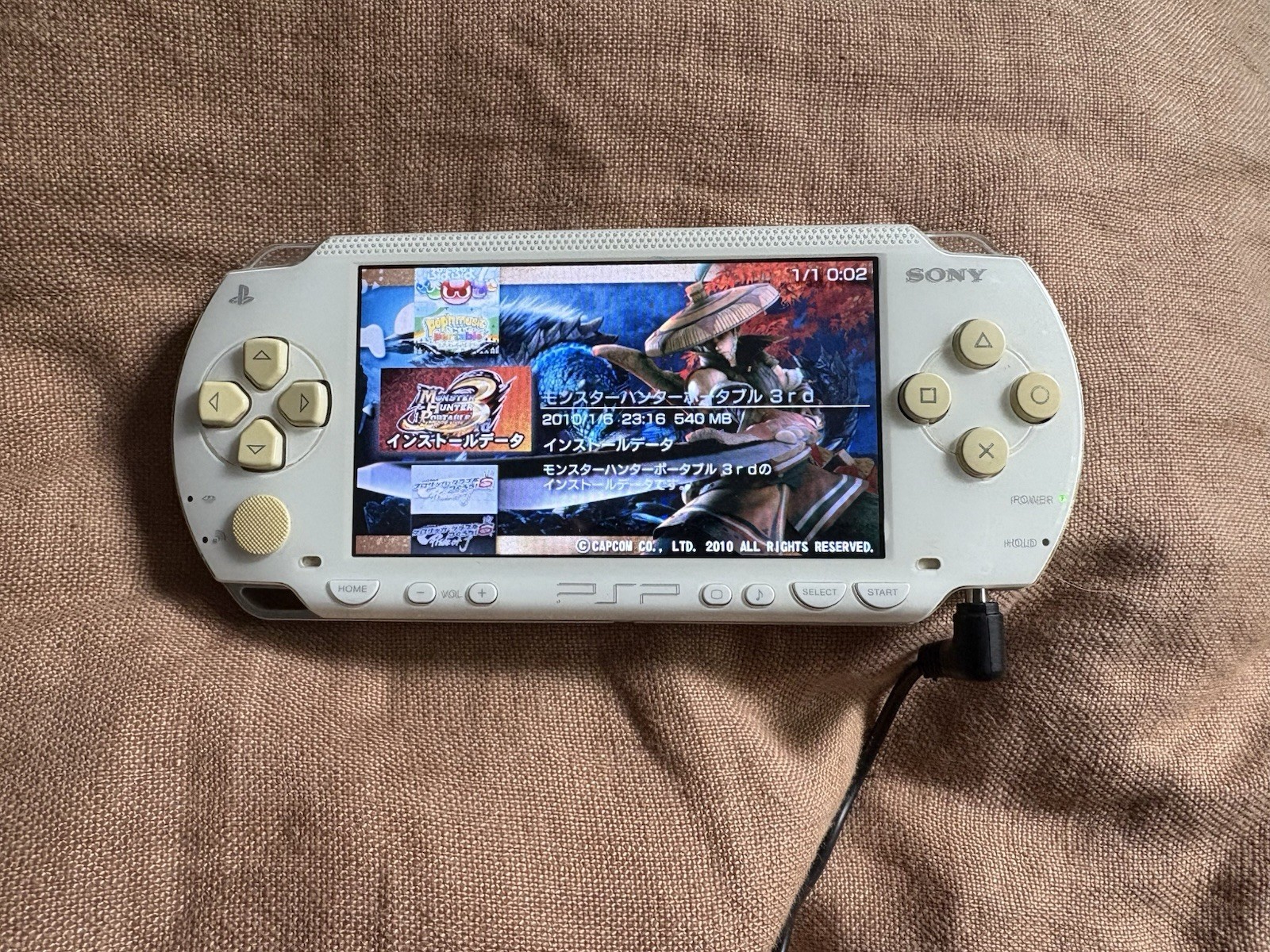 Sony PSP 1000 Launch Edition Ceramic White Handheld System