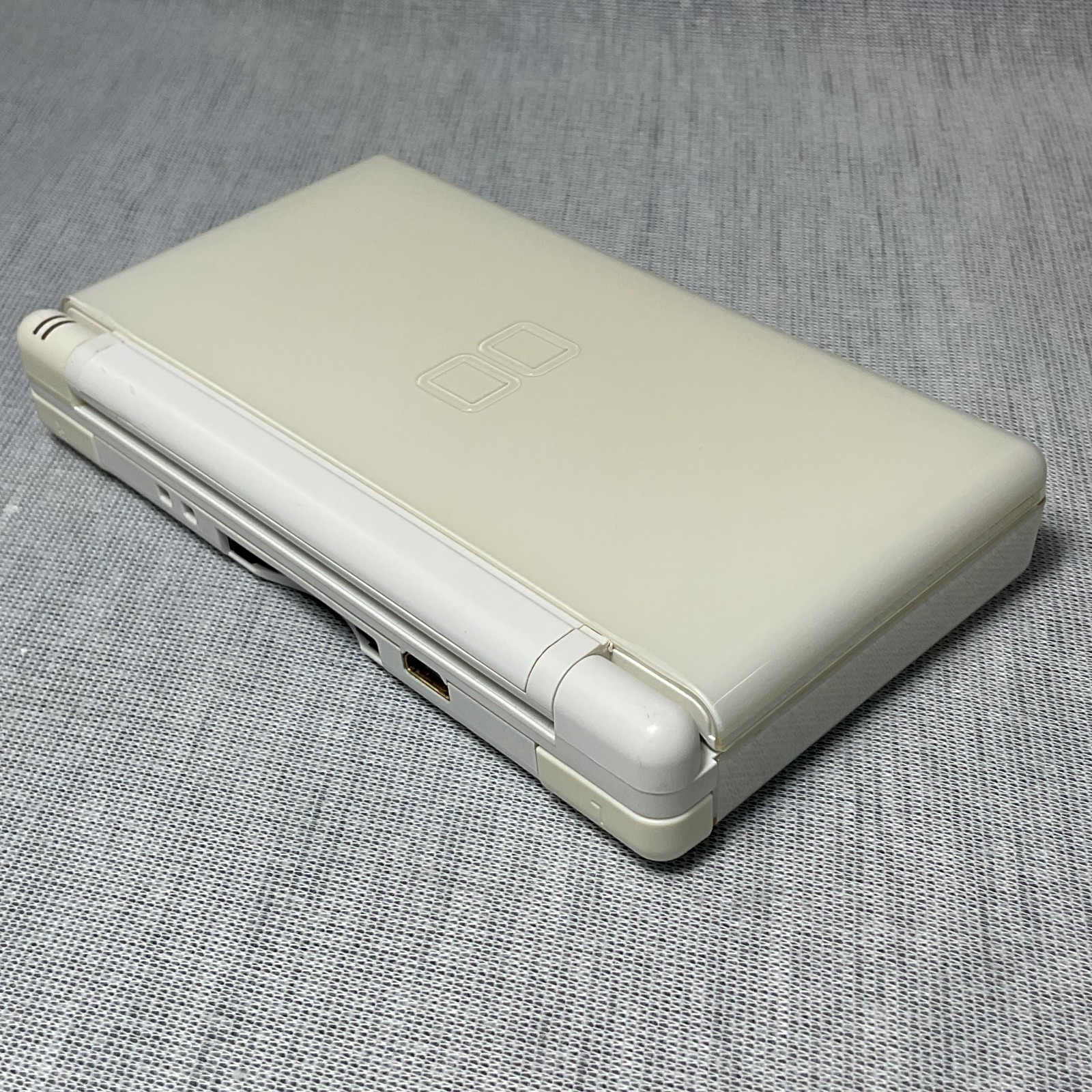Nintendo DS Lite Console – Polar White