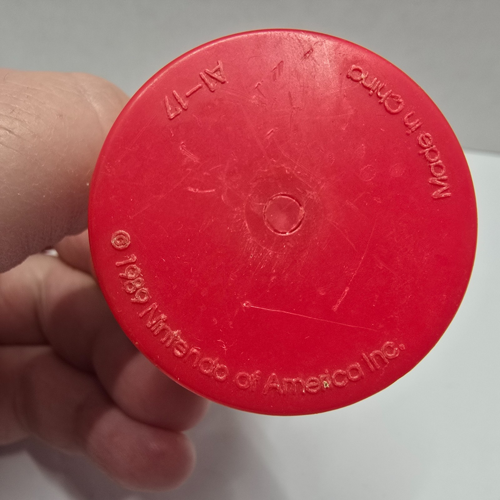 VTG 1989 Nintendo Super Mario Brothers Racoon Mario McDonalds Happy Meal pop toy