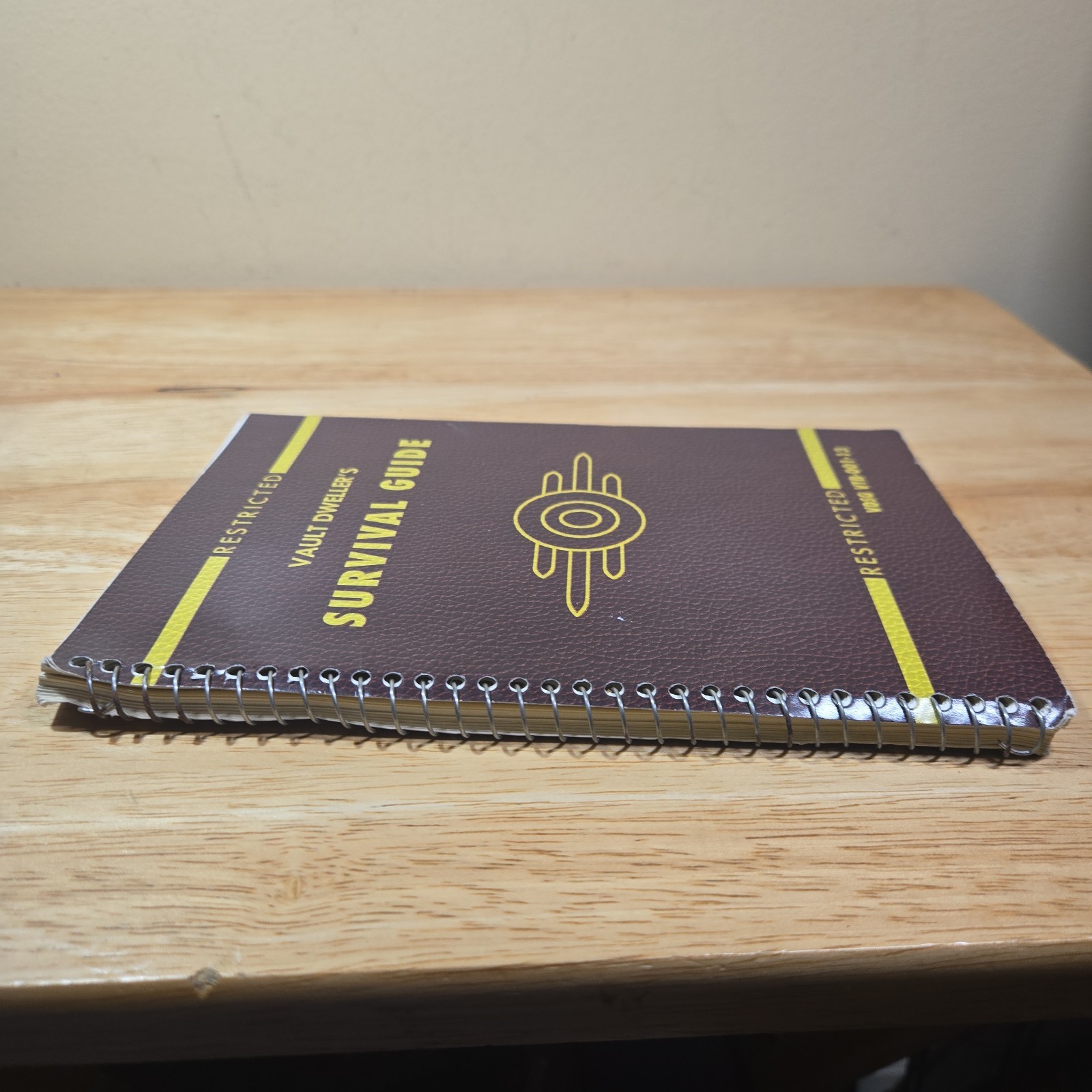 Fallout 1 PC game Orig Spiral Vault Dweller’s Survival Guide VDSG VTB-001-13