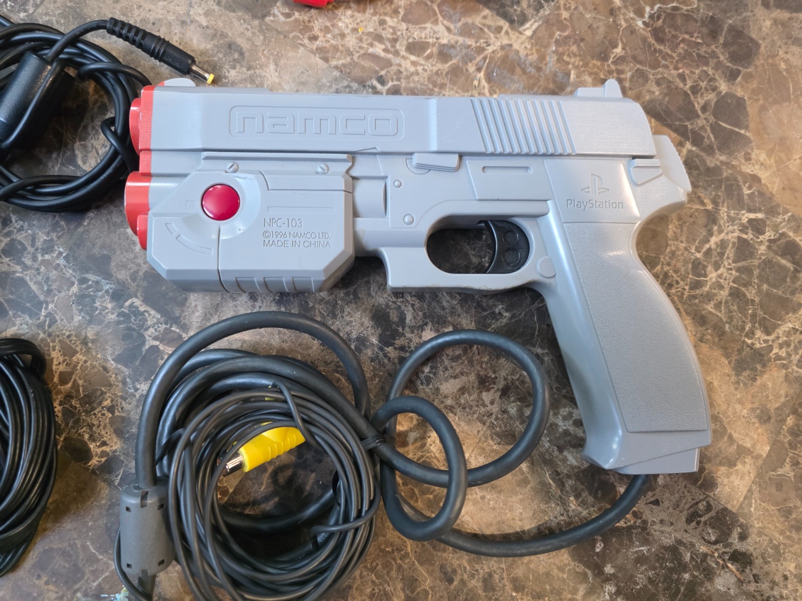 PS2 Slim Console + 13 games+Guncon+ SF Controller + Xmen vs Street Fighter etc.