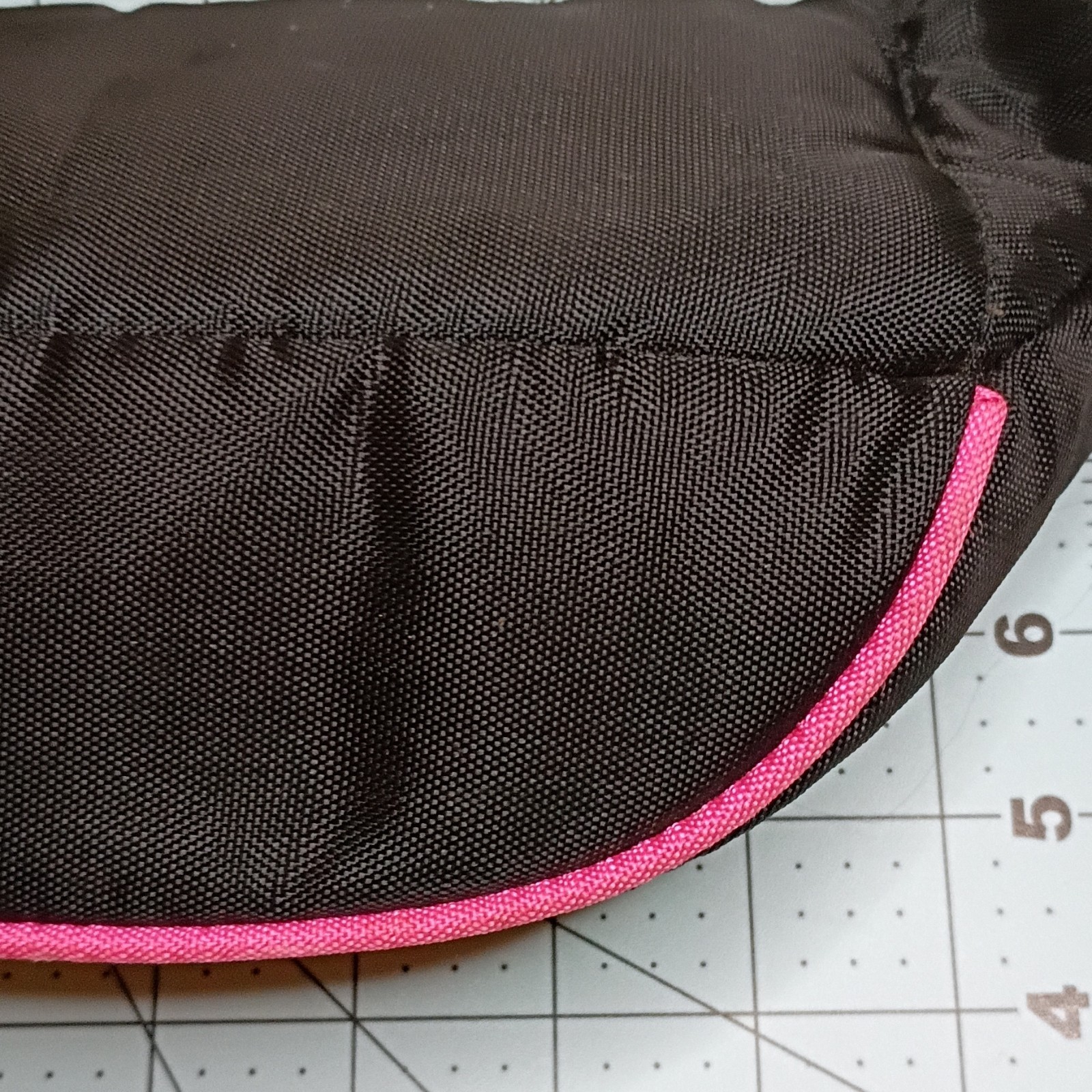 VTG Nintendo Game Boy Fanny Pack Travel Carry Case Black/Pink Zipper Adjustable