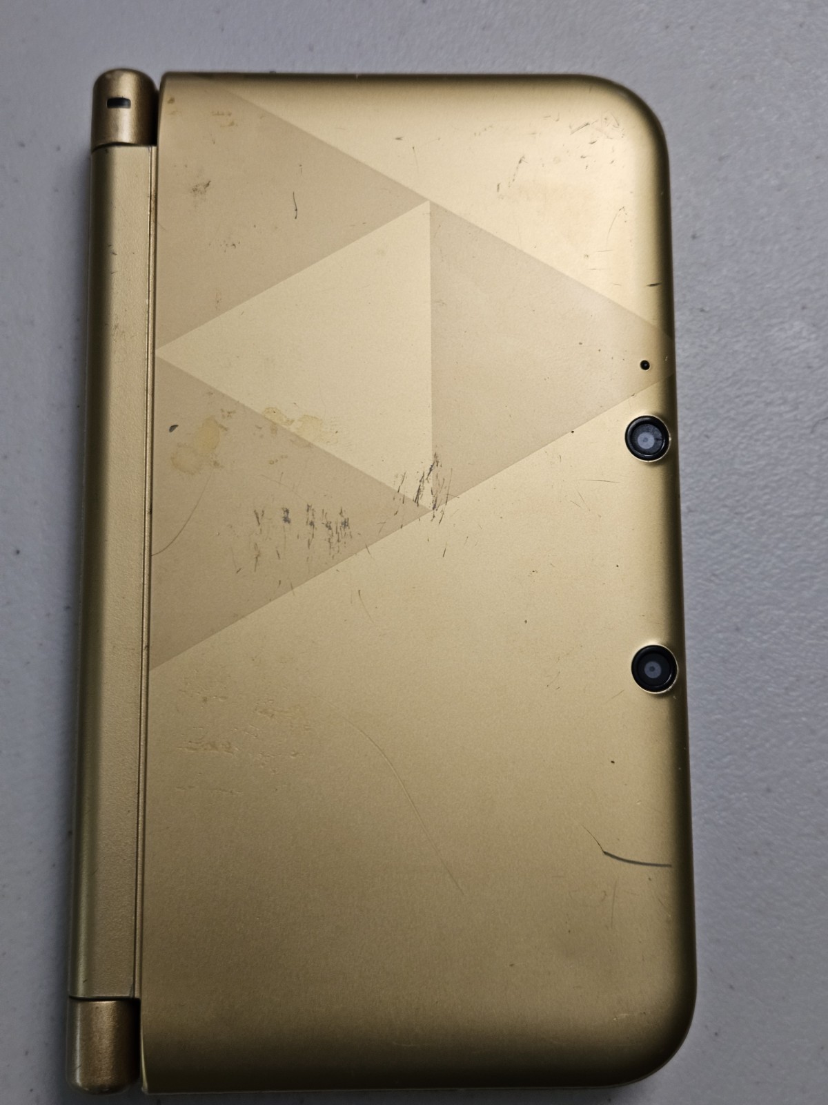 [READ] Nintendo 3DS XL Gold/Black System w/ Charger – Volume Slider NOT working