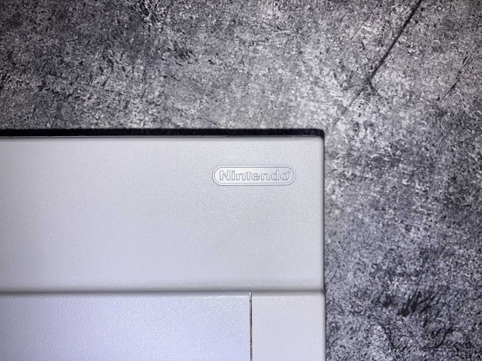 Nintendo SNES Console – Includes 2 controllers, RCA Cable, Power cable and Game.