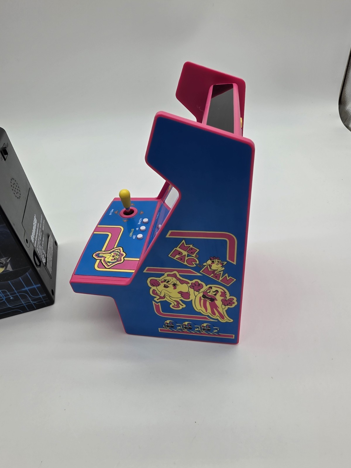 My Arcade MS. PAC-MAN Micro Player Retro Arcade And Dream Gear 200 Games
