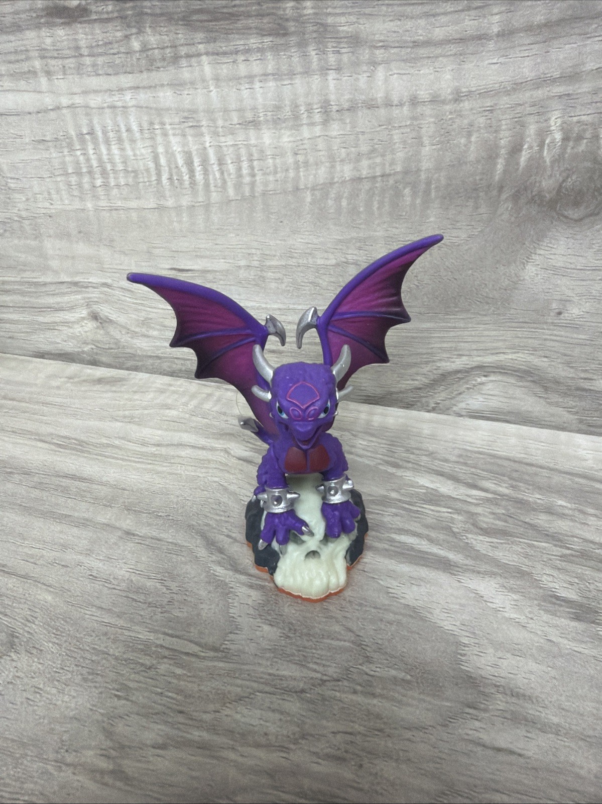 Skylanders Giants CYNDER Spyro Figure Activision 2012