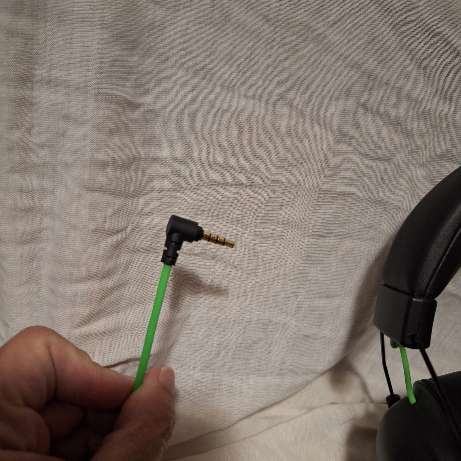 Razer Blackshark V2 X Black Over the Ear Gaming Headset Wired Lightly Used w/Box