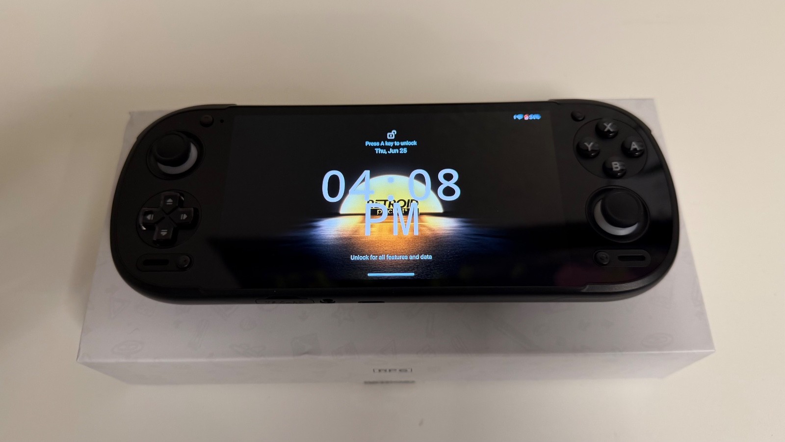 Retroid Pocket 6 Handheld Black 8gb/128gb Stick Top – CIB/Open Box