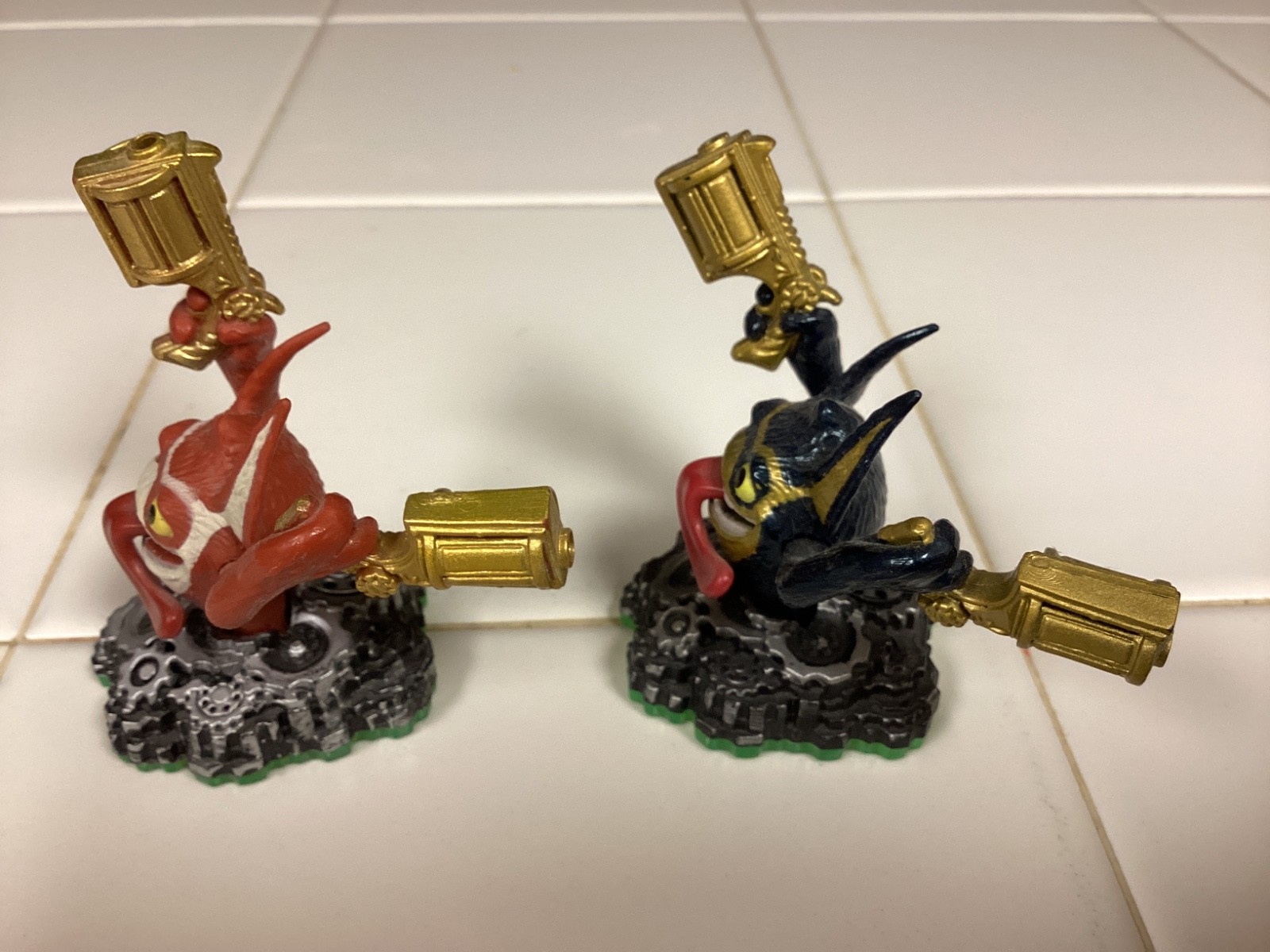Skylanders lot(4): Legendary Trigger Happy, Legendary Chop Chop, etc