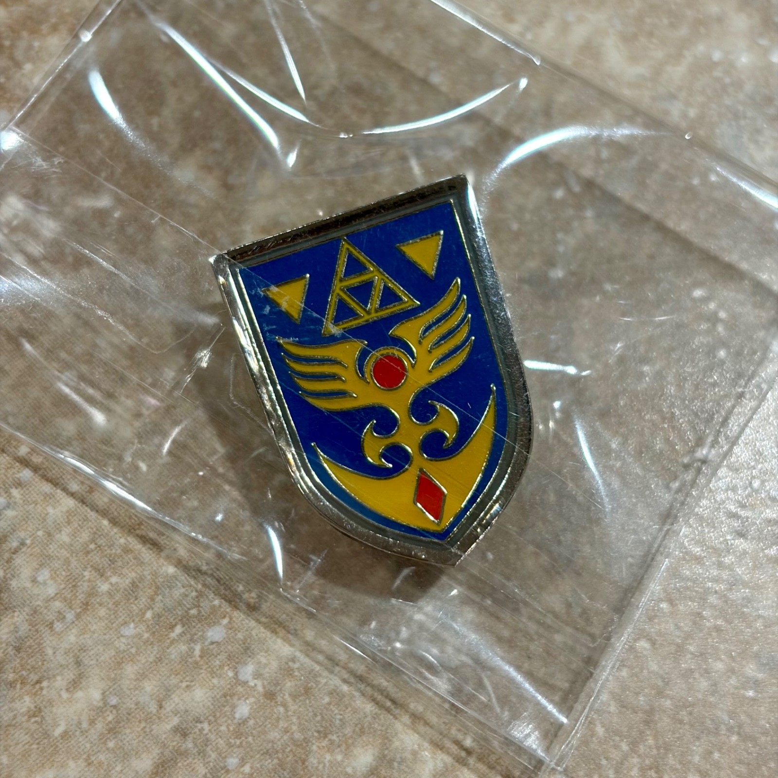 The Legend of Zelda Shield Pin Badge Collection Set of 6 Capsule Toy Japan New