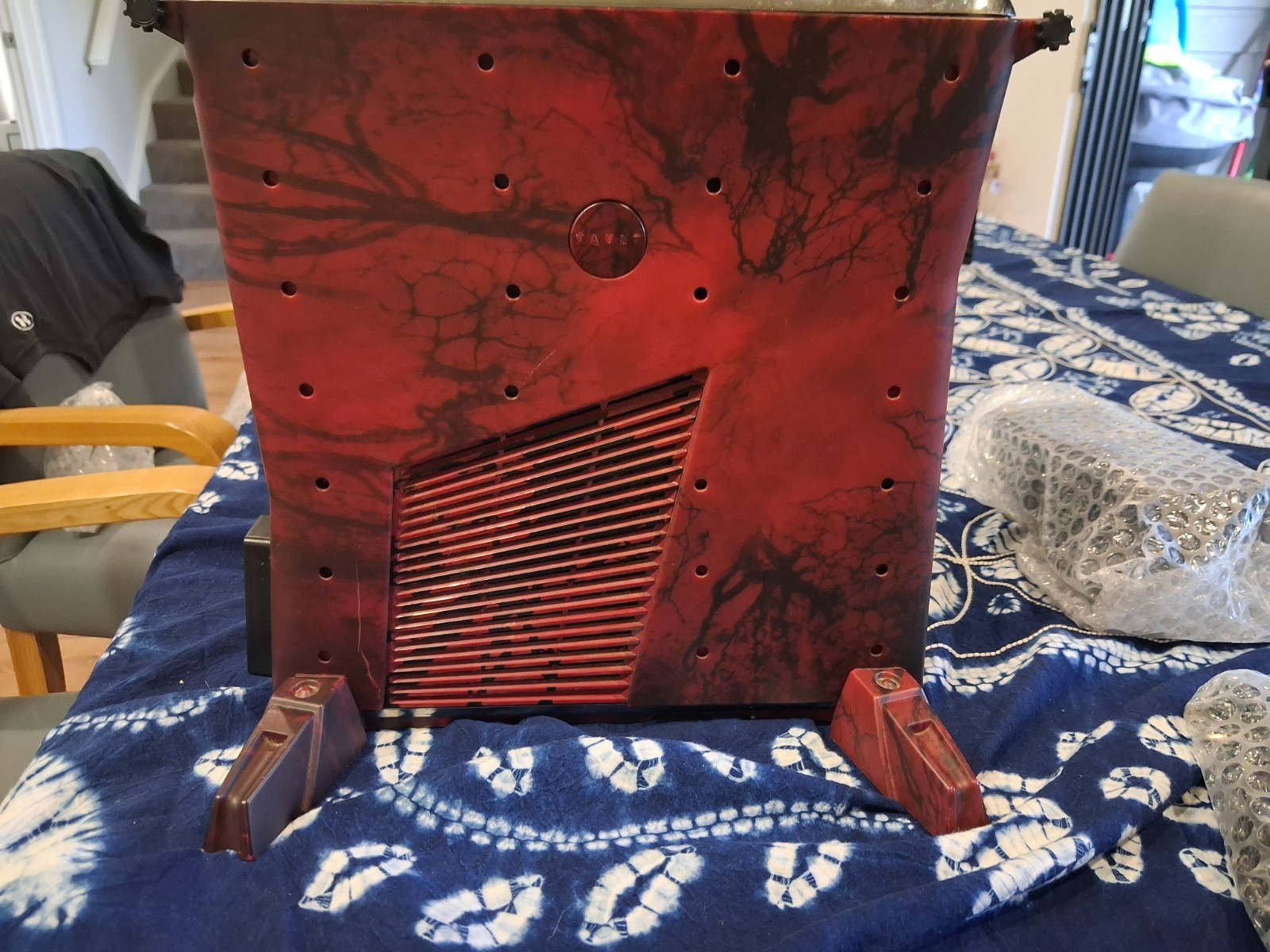 gears of war xbox 360 console+MINT CONDITION+ STAND + 117 GAMES + 2 CONTROLLERS