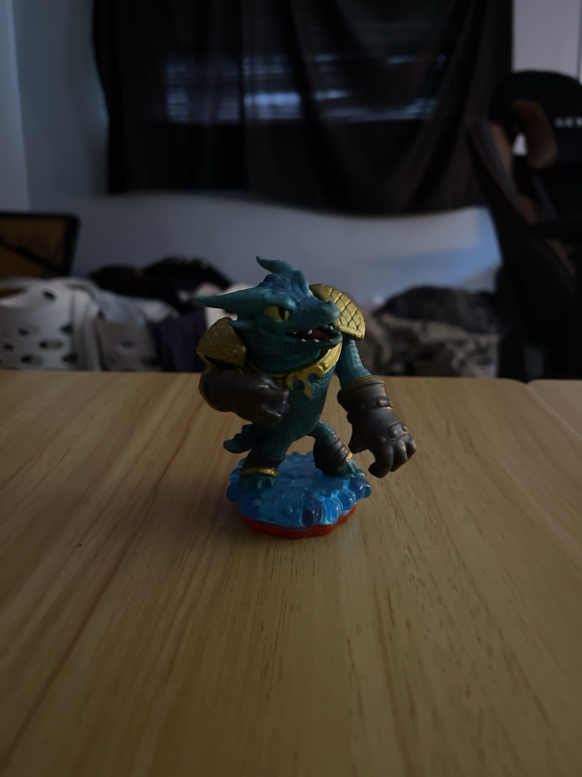 Skylanders 120+ Figure Lot – 2 Mythical, 4 Epic all displayed included