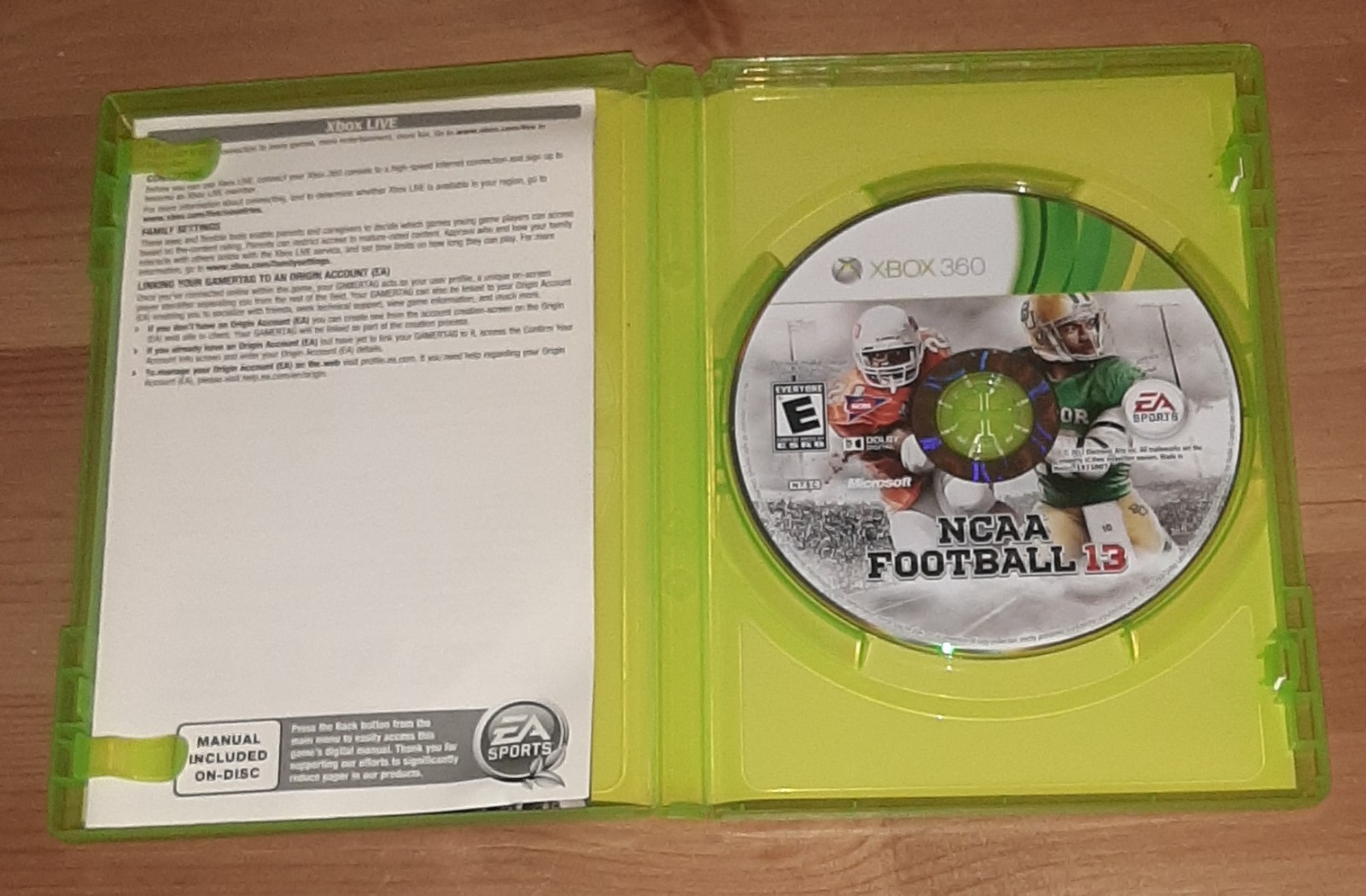 NCAA Football 13 (Xbox 360) Complete with Insert, Very Good Condition