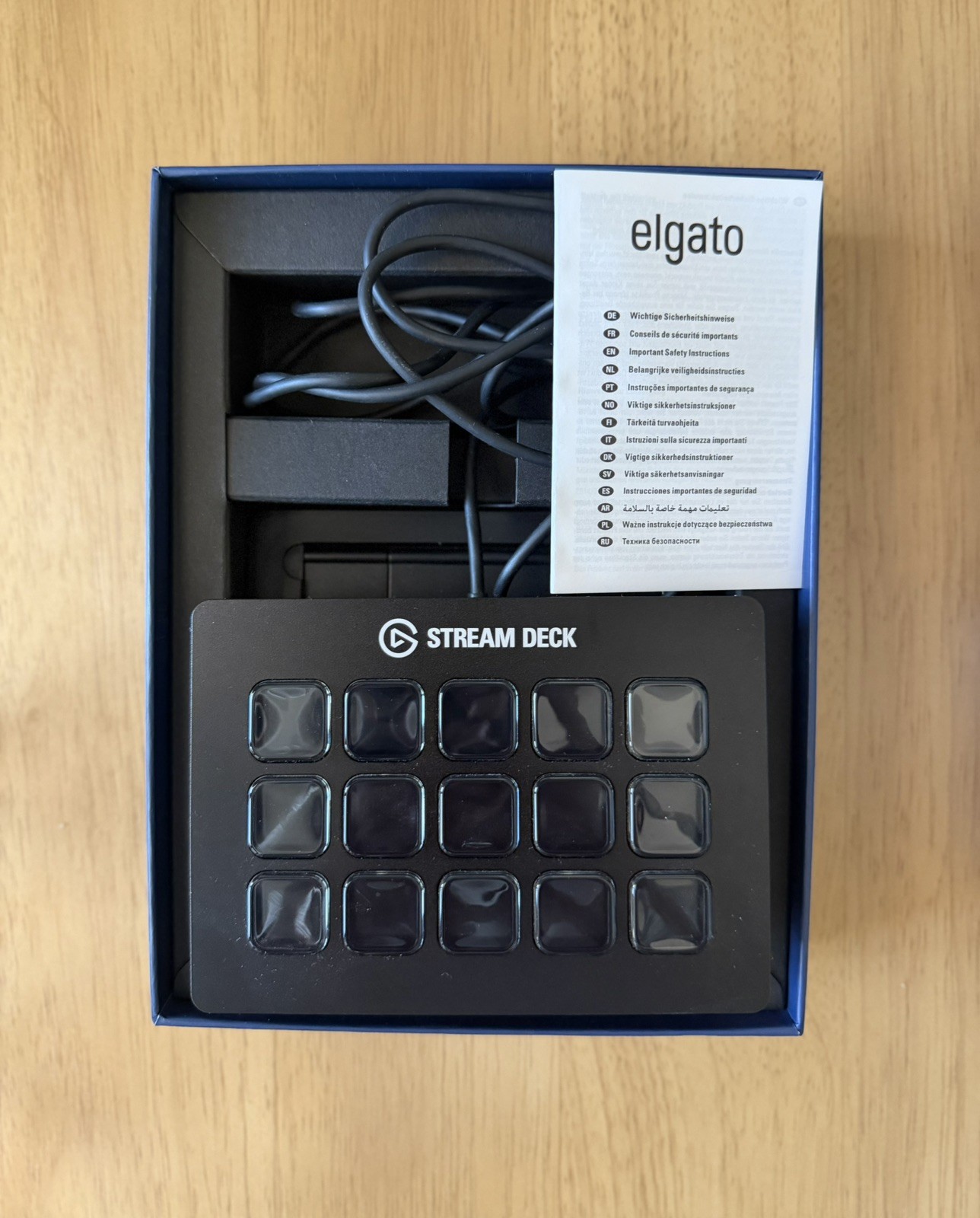 Elgato Stream Deck Live Content Creation Controller – Black, 15 Keys