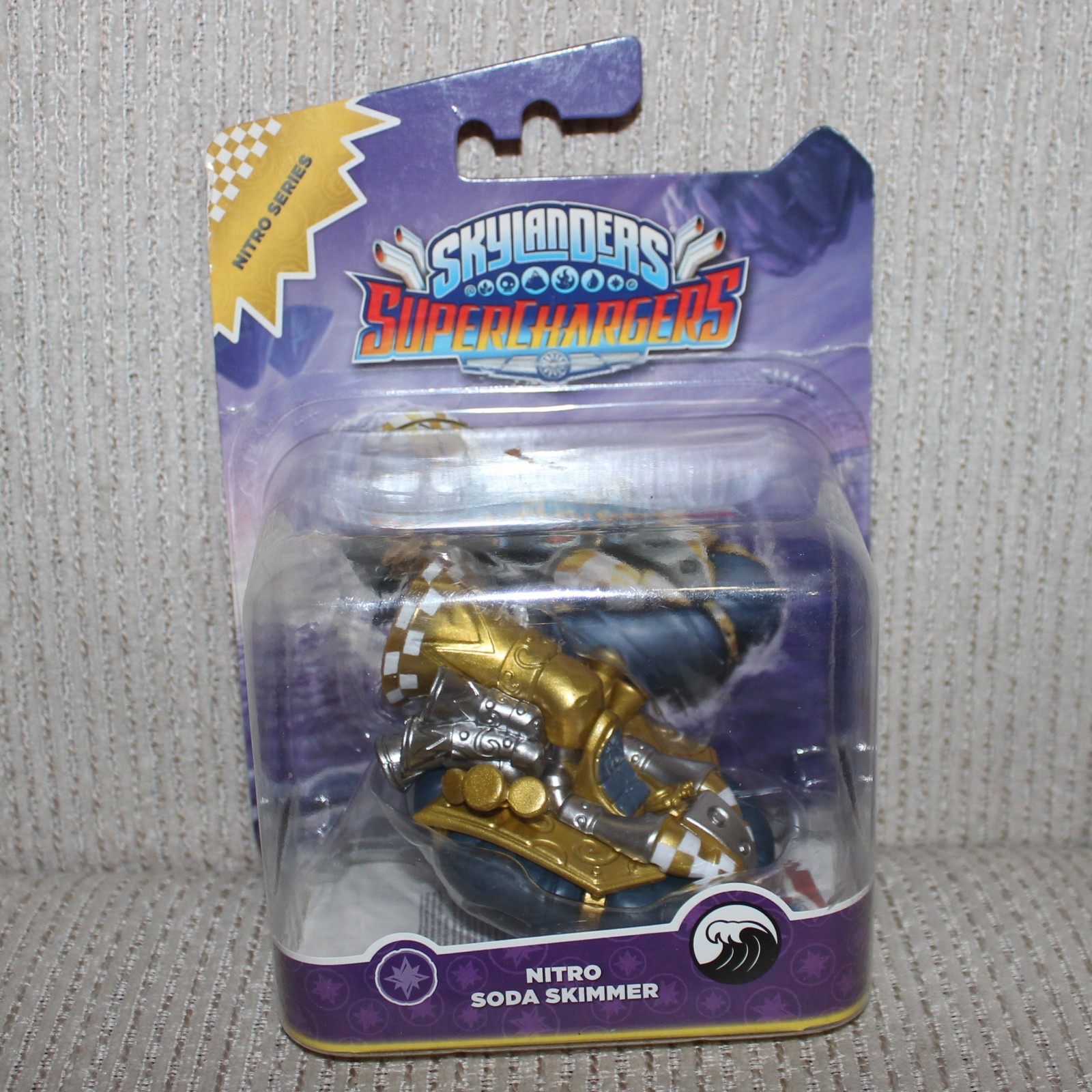 Skylanders Superchargers Nitro Soda Skimmer 2015 Magic Vehicle w/ Sticker Sheet