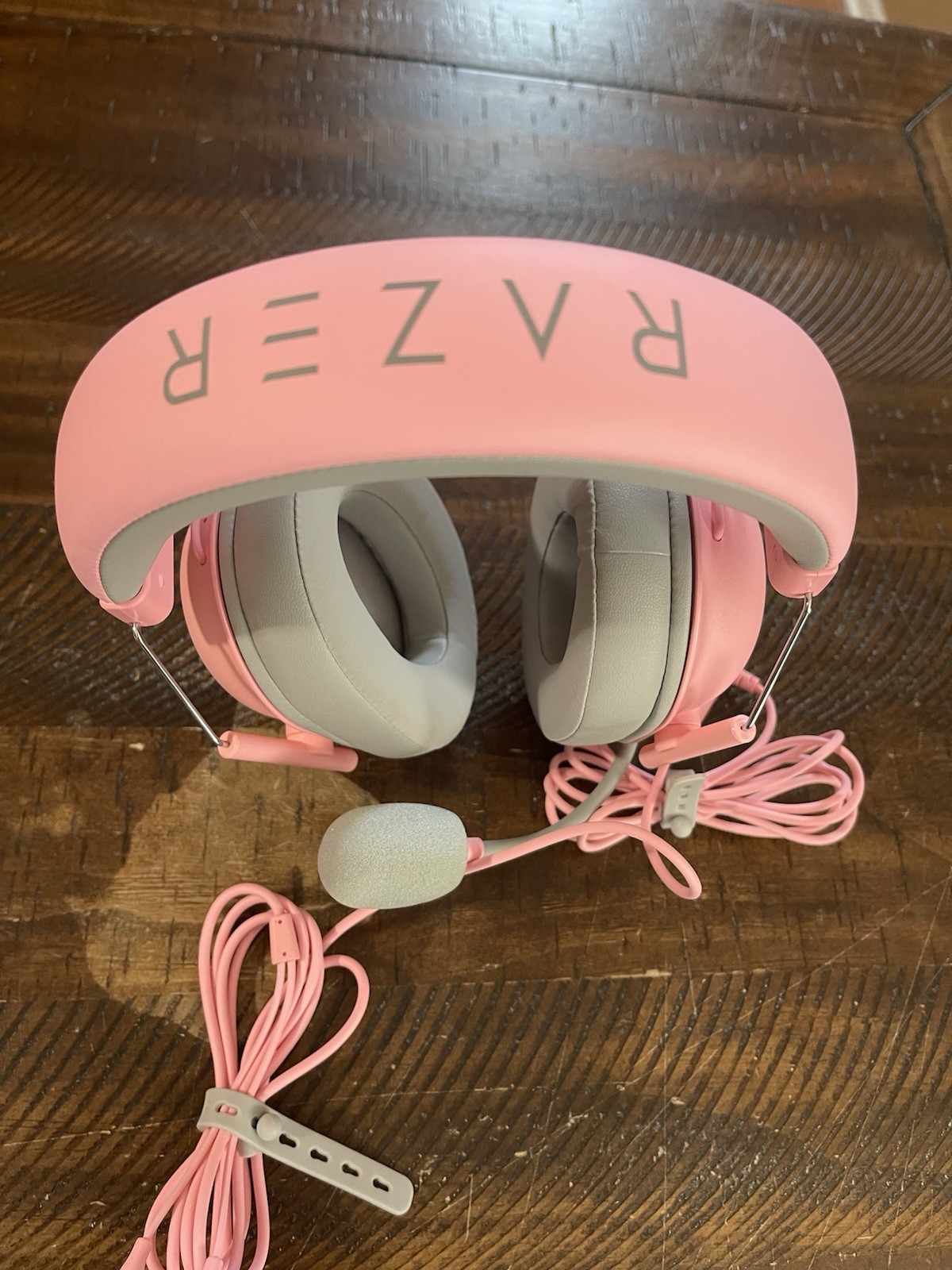 Razer – BlackShark V2 X Wired Gaming Headset – Quartz Pink
