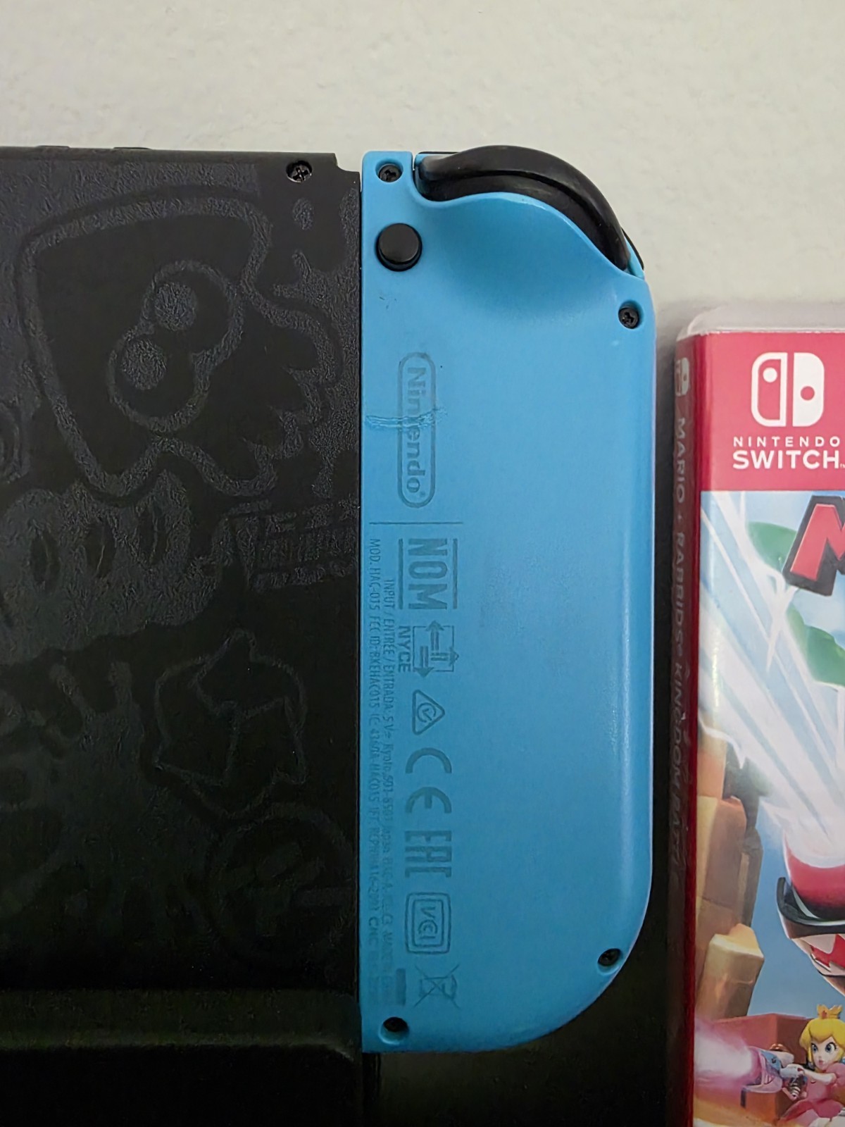 Nintendo Switch Console HAC-001 Bundle Blue Red Joy-Cons Bundle Charger 3 Games