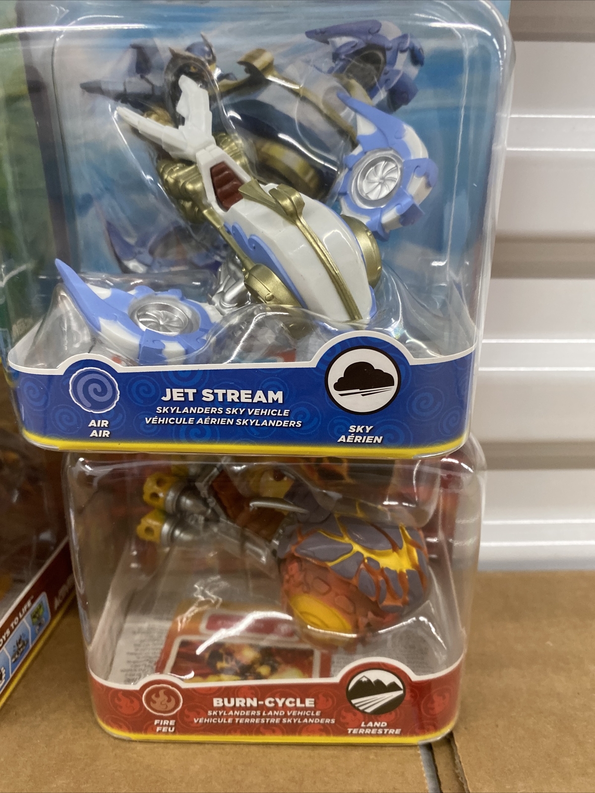 SKYLANDERS SUPERCHARGERS SHARK TANK BURN CYCLE JET STREAM STEALTH STINGER