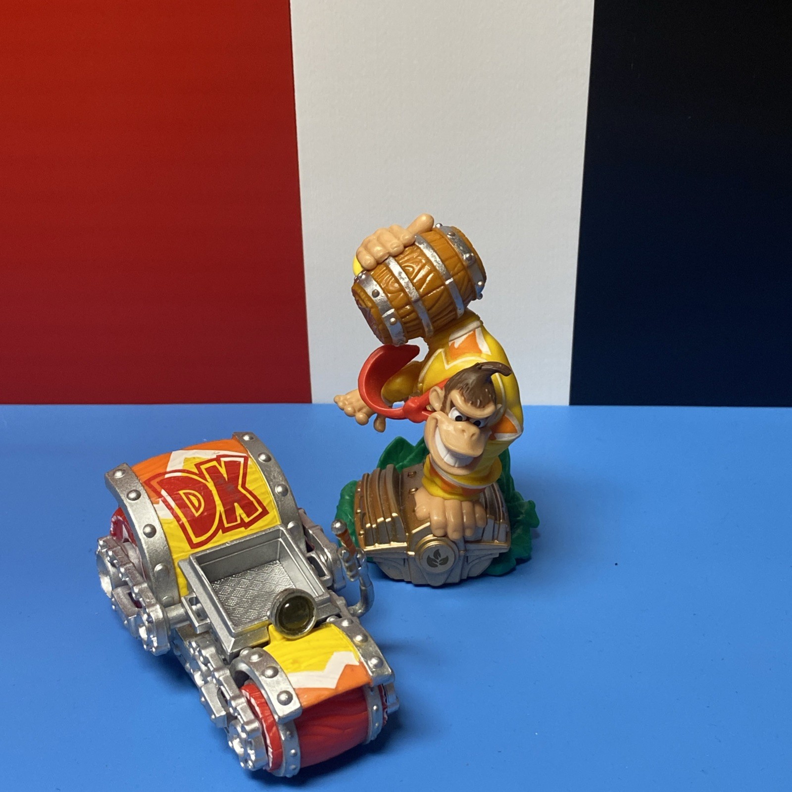 Skylanders Superchargers Donkey Kong Barrel Blaster Racing Car