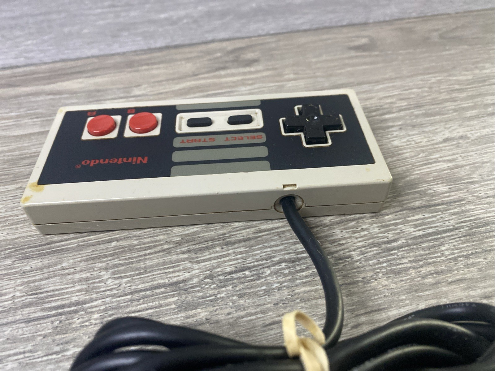 Nintendo NES Classic Edition Controller – Gray (CLV-202)