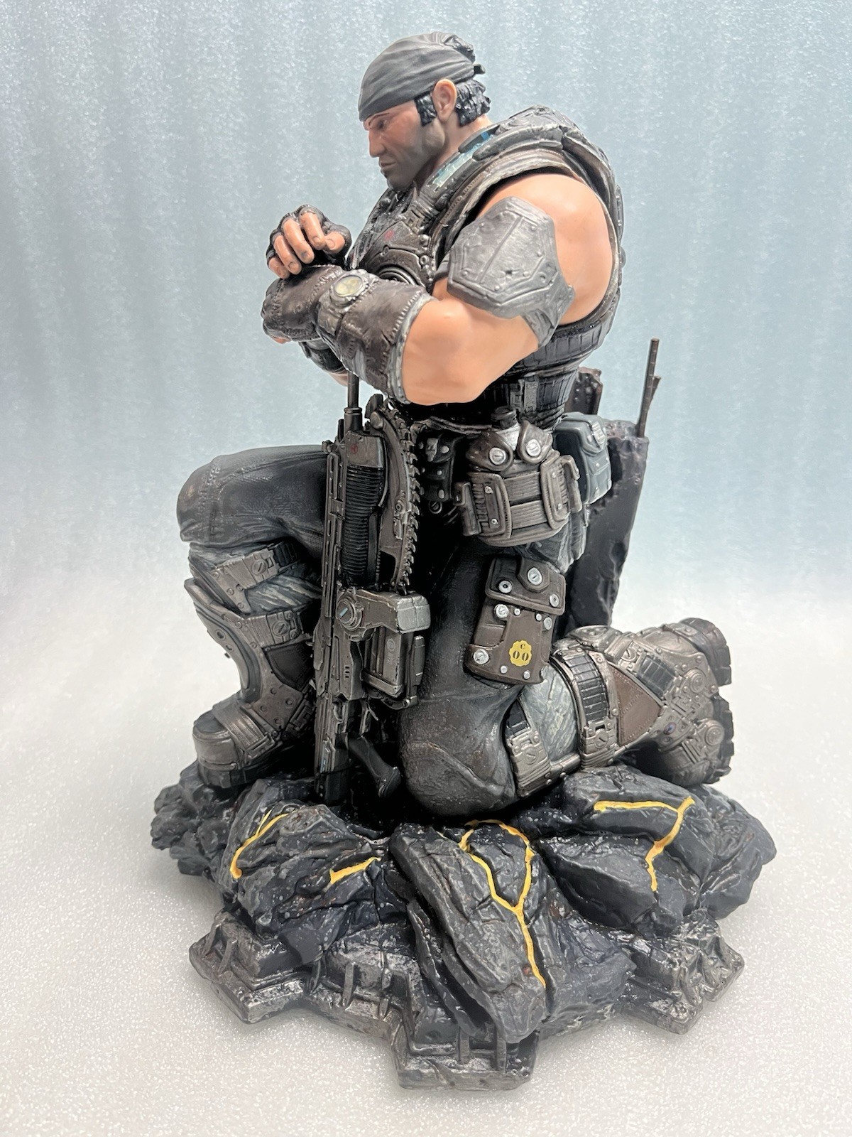 Gears of War 3 Marcus Fenix Collectors Figure Limited Edition Statue Epic Games