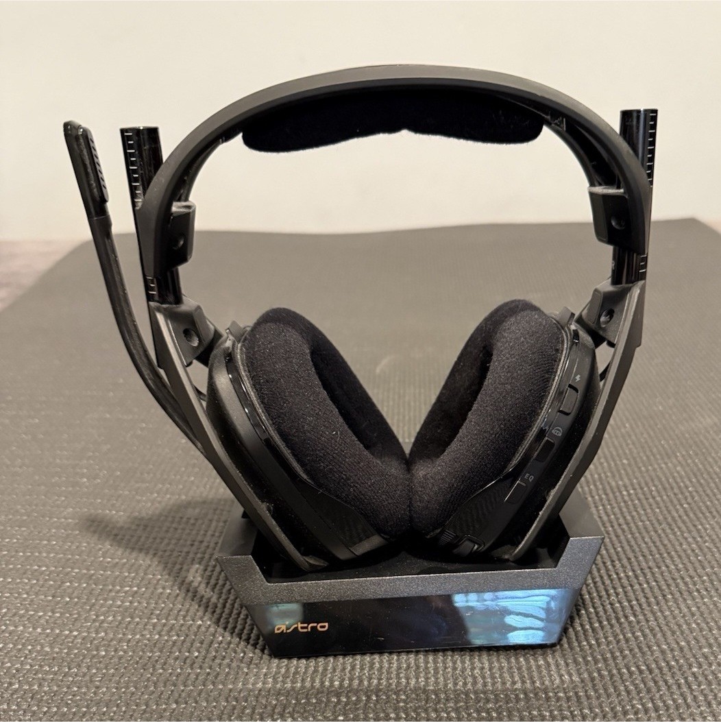 Astro A50 Wireless Gaming Headset with Base Station Black Ear-Cup Over the Ear