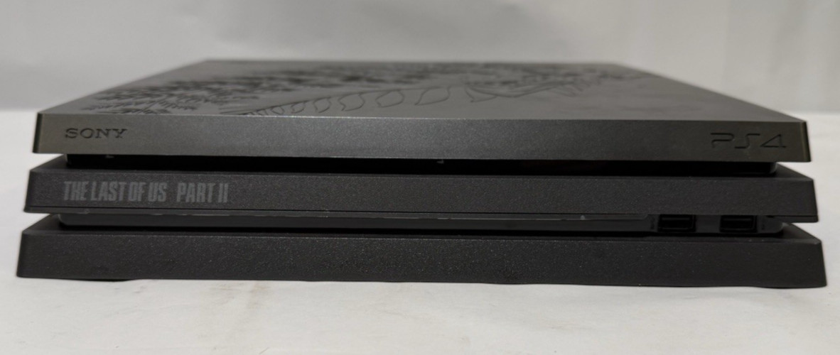 The Last of Us Part II Special Edition PS4 Pro With Controller