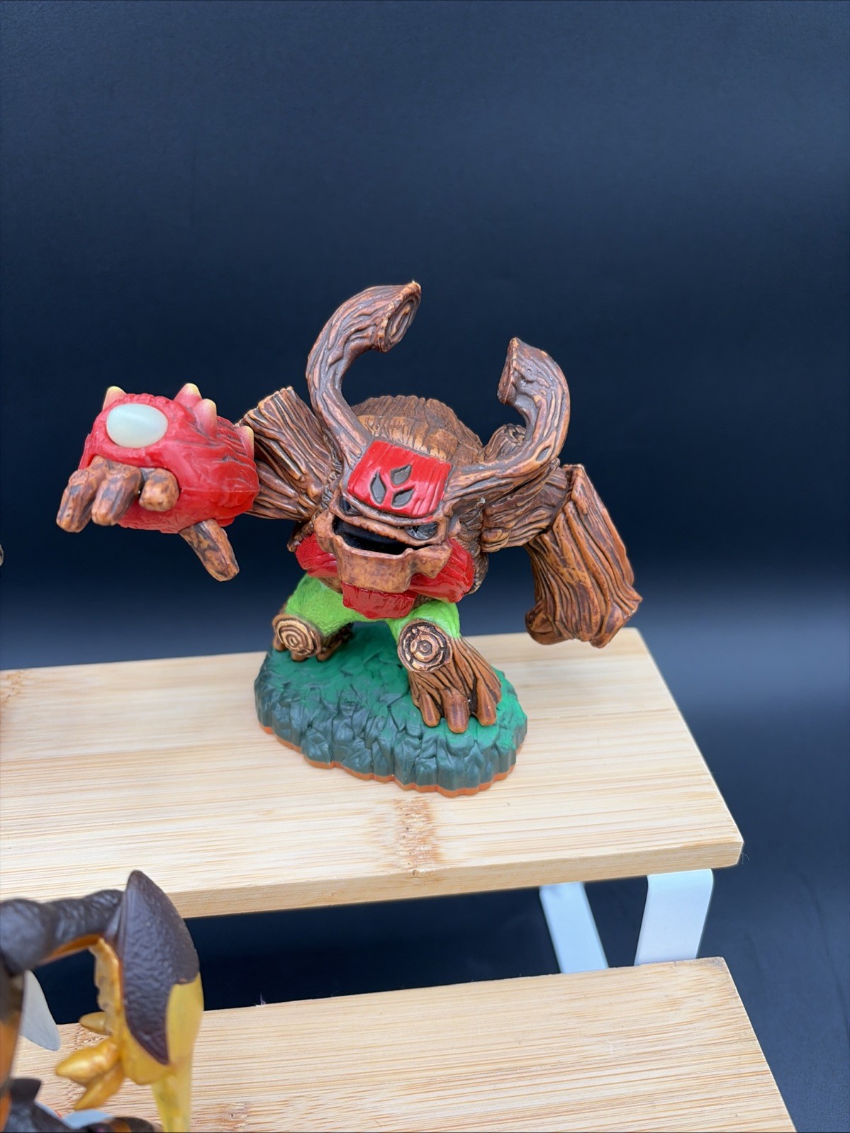 Skylanders Giants Figures Eye Brawl Thumpback Crusher Tree Rex Fright Rider
