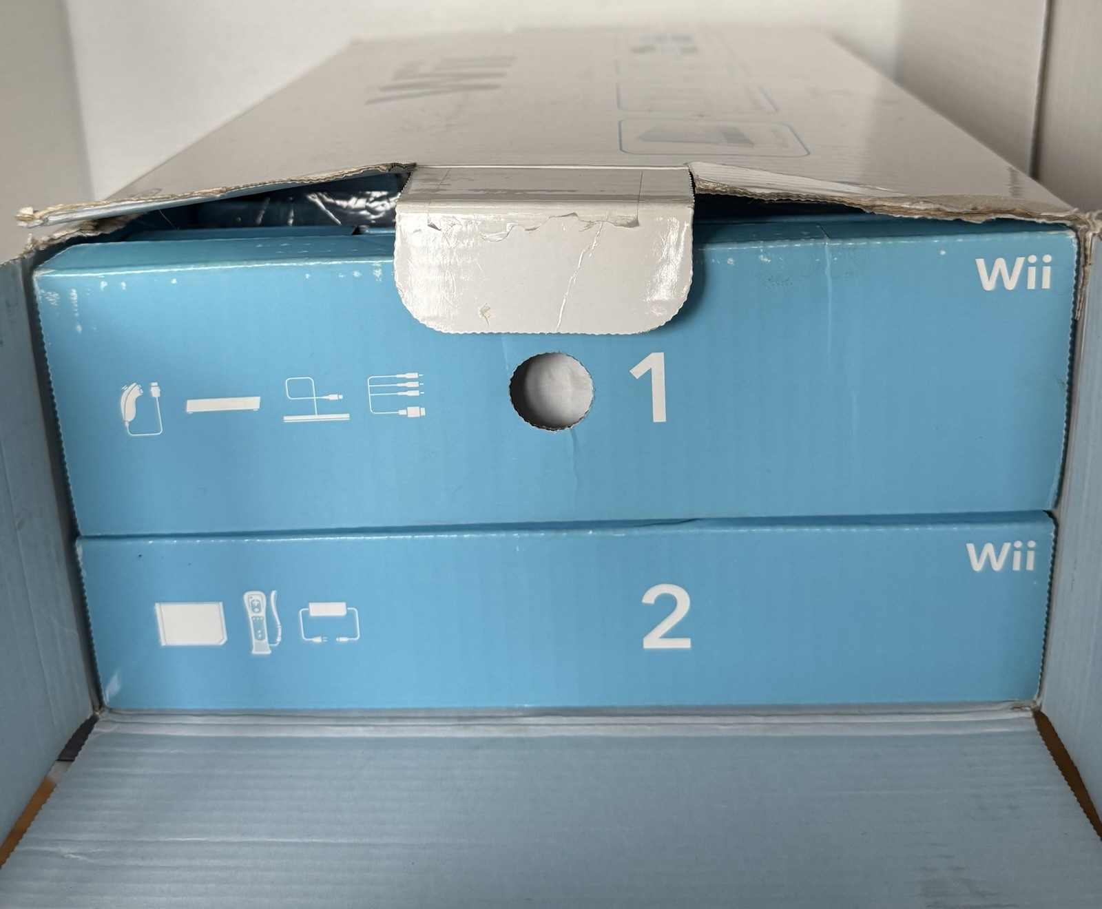 Nintendo Wii White Home Console – In Original Box GameCube Compatible – Tested