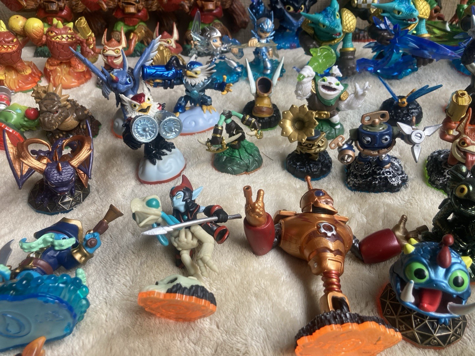 Skylanders Activision Character Action Figure Large Mixed Bundle Lot 58 Pieces