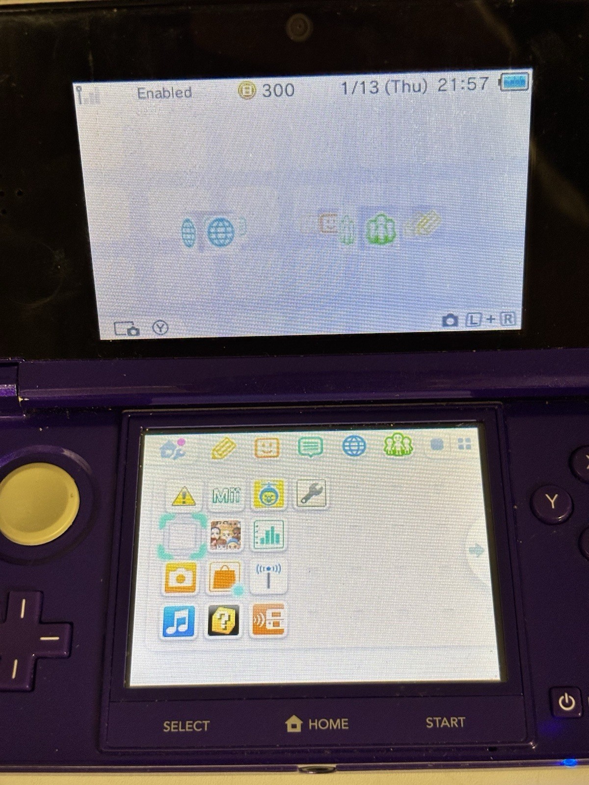 Nintendo 3DS Midnight Purple Handheld Console System Charger Tested & Working