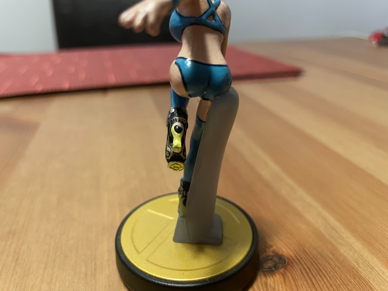 Custom Zero Suit Samus Poolside Amiibo