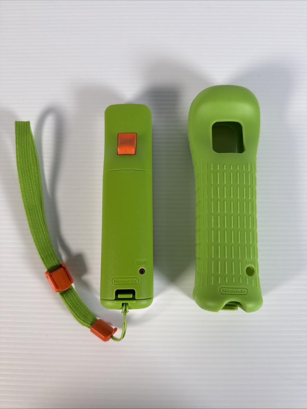 Yoshi Edition Motion Plus Remote Controller Nintendo Wii OEM, Tested Working